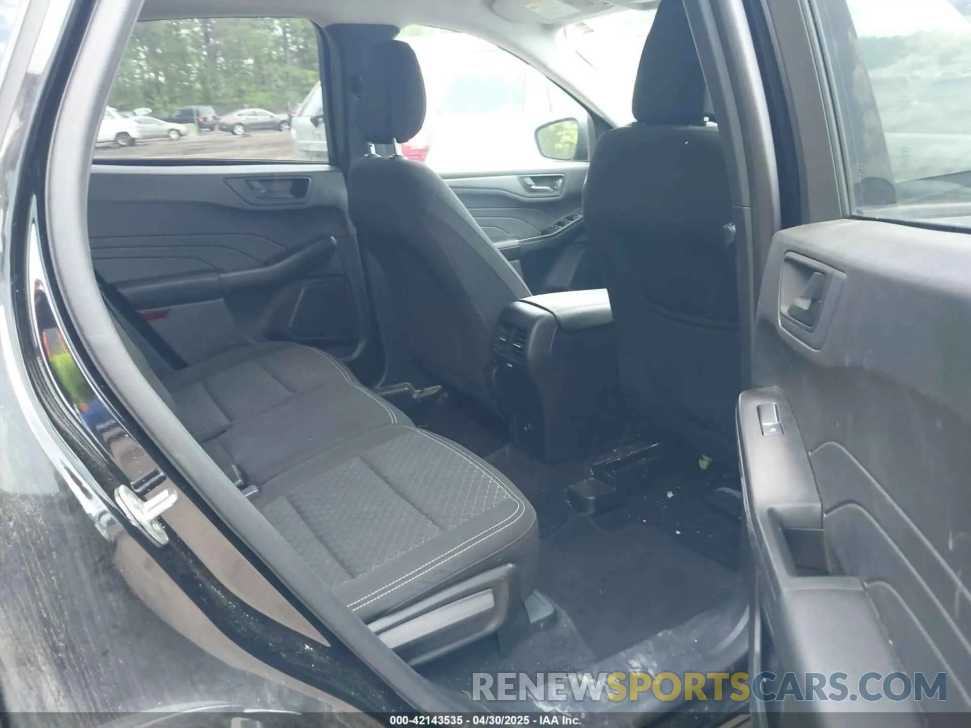 8 Фотография поврежденного автомобиля 1FMCU9GN8PUA11513 FORD ESCAPE 2023
