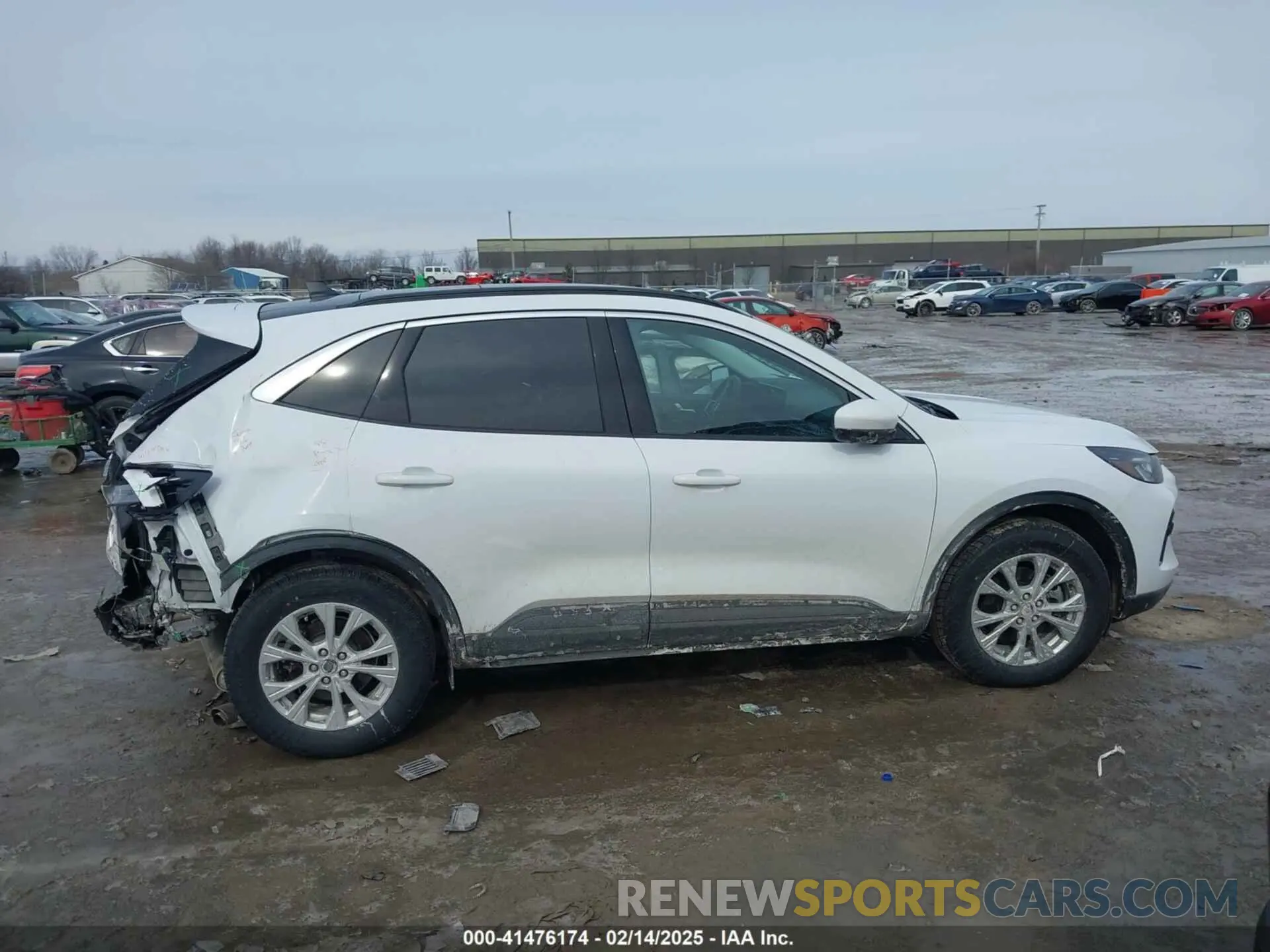 13 Photograph of a damaged car 1FMCU9GN8PUA62283 FORD ESCAPE 2023