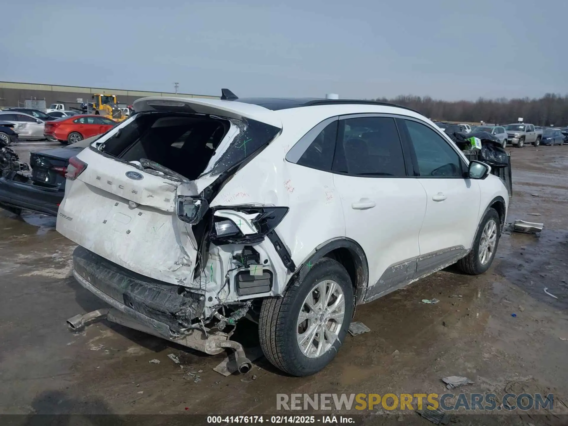 6 Photograph of a damaged car 1FMCU9GN8PUA62283 FORD ESCAPE 2023