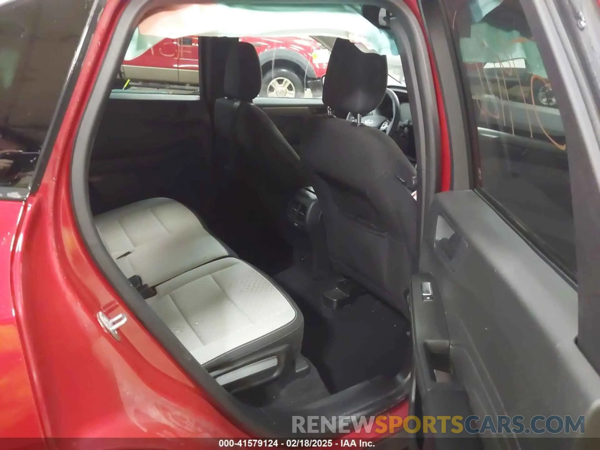 8 Фотография поврежденного автомобиля 1FMCU9GN9PUB07098 FORD ESCAPE 2023