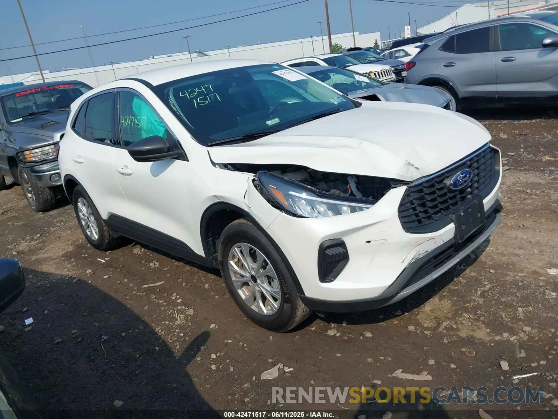 1 Фотография поврежденного автомобиля 1FMCU9GN9PUB32681 FORD ESCAPE 2023