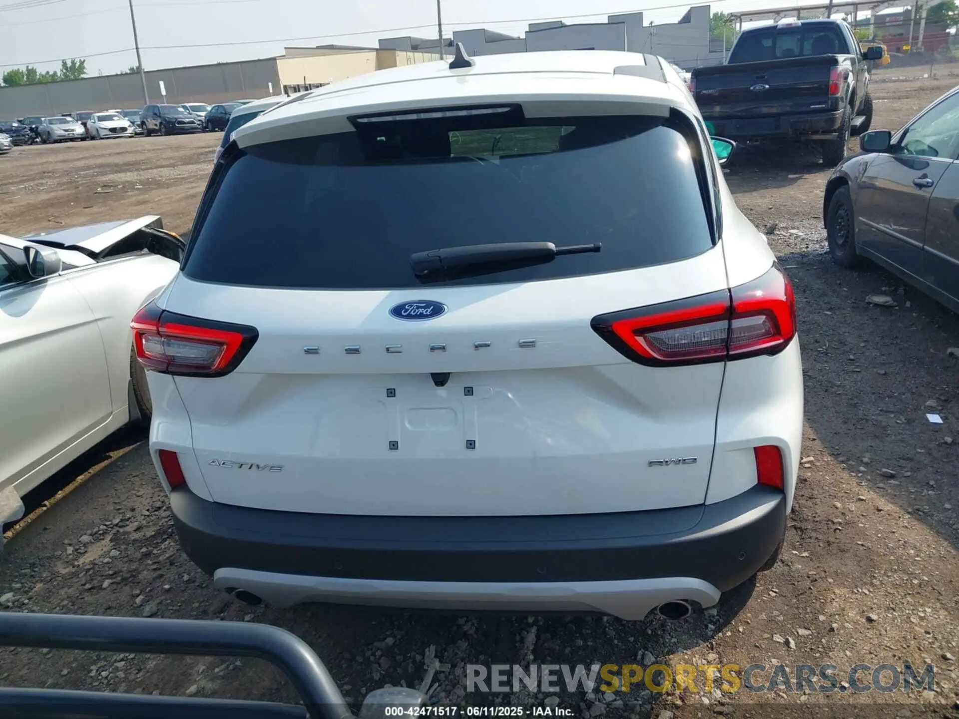 16 Фотография поврежденного автомобиля 1FMCU9GN9PUB32681 FORD ESCAPE 2023