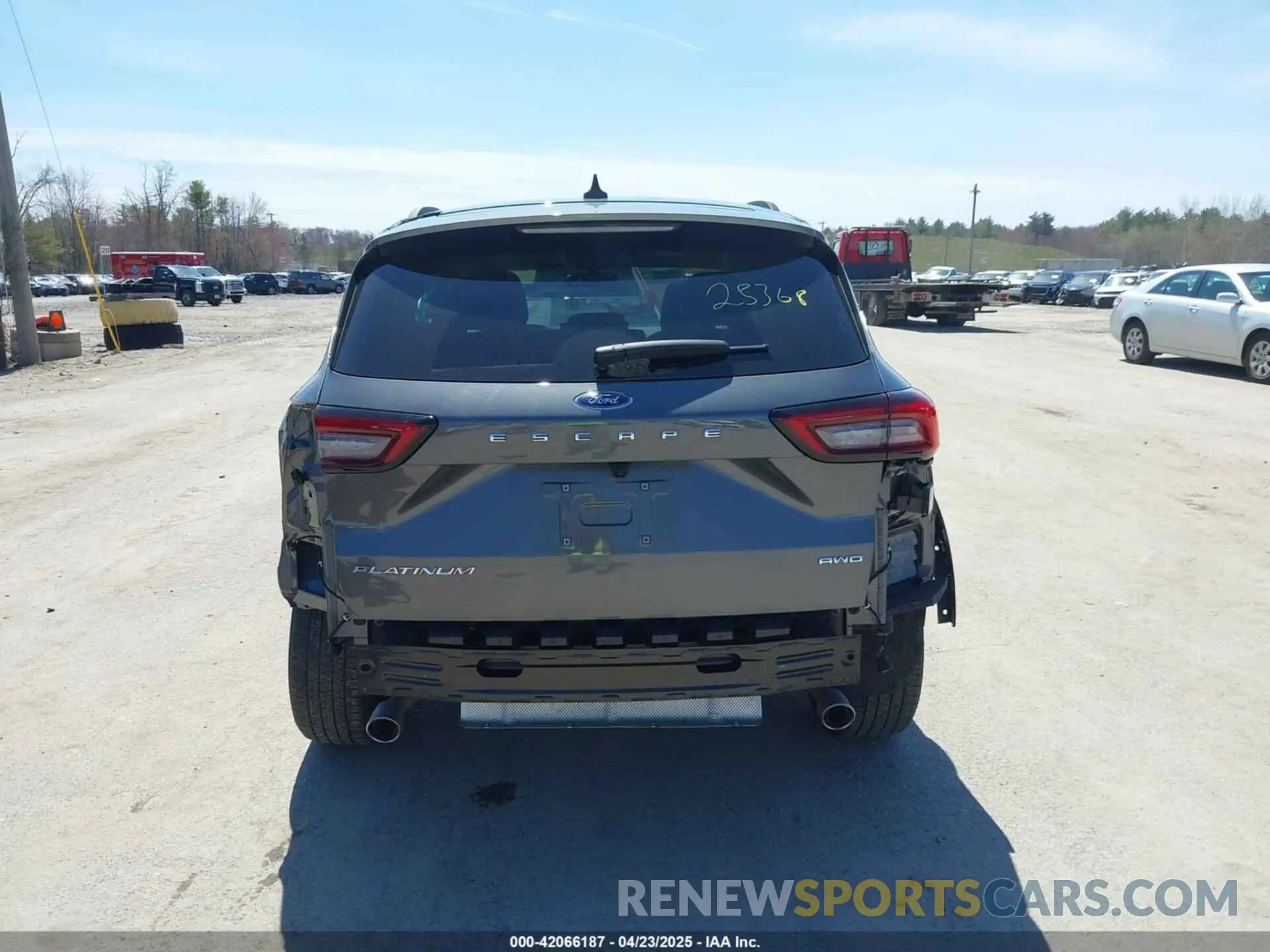 16 Photograph of a damaged car 1FMCU9JA2PUA23131 FORD ESCAPE 2023