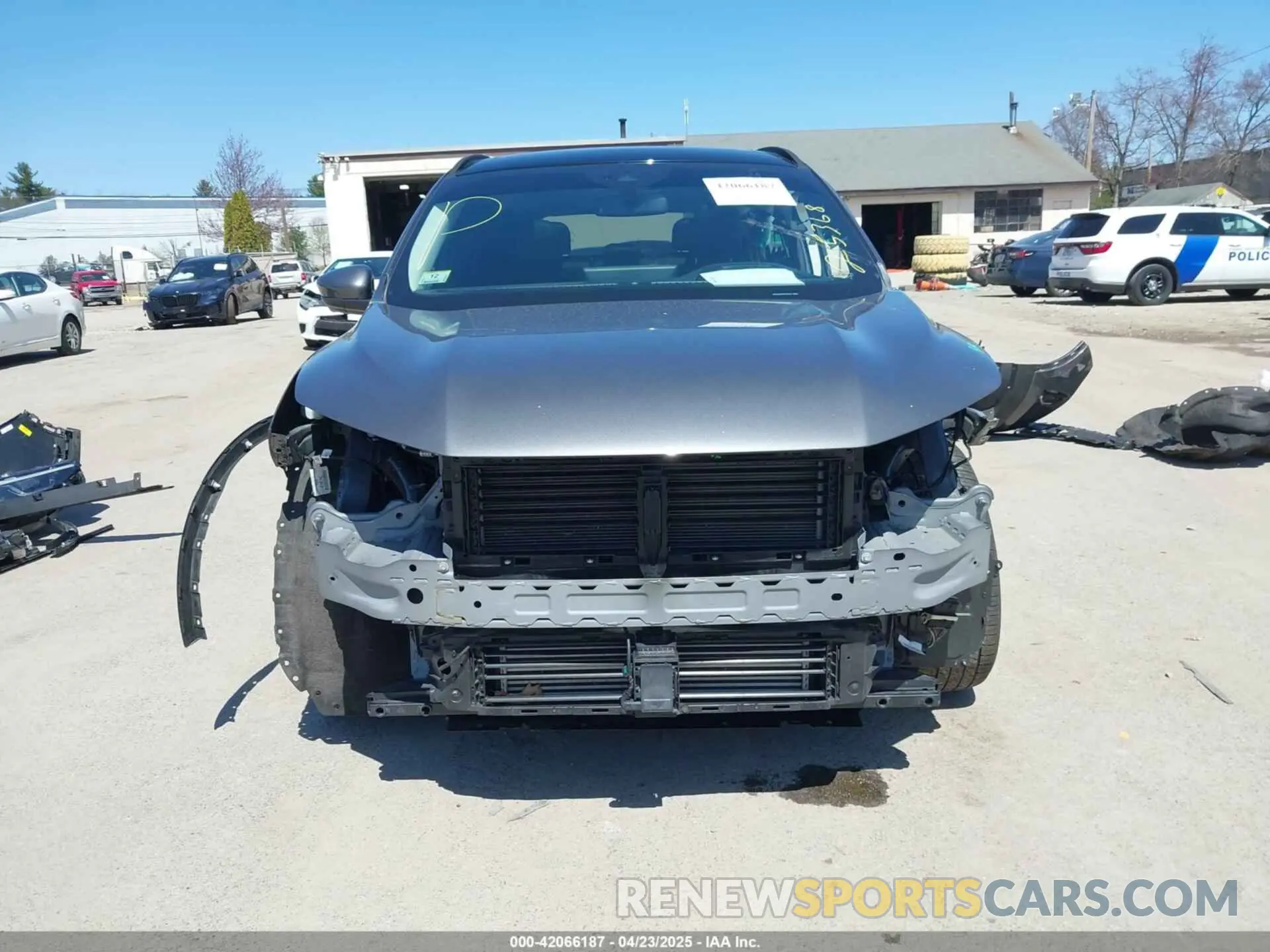 6 Photograph of a damaged car 1FMCU9JA2PUA23131 FORD ESCAPE 2023