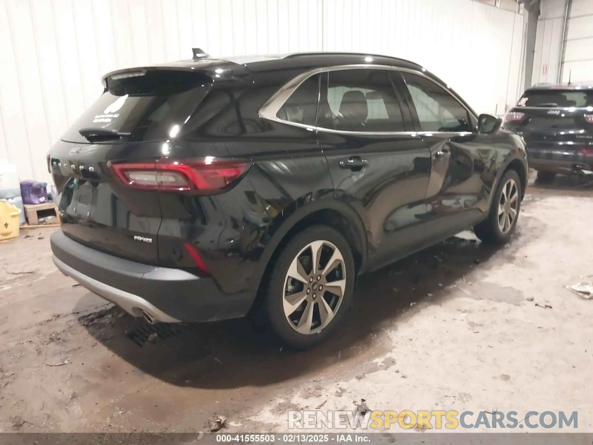4 Photograph of a damaged car 1FMCU9JA9PUA71287 FORD ESCAPE 2023