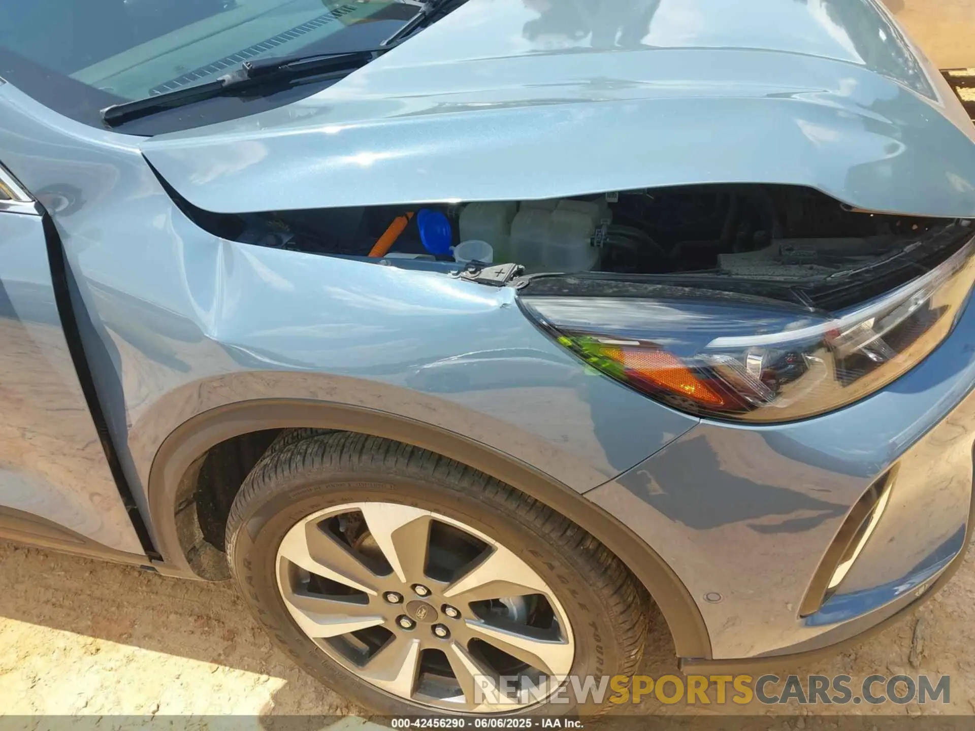 17 Photograph of a damaged car 1FMCU9JZXPUA07779 FORD ESCAPE 2023