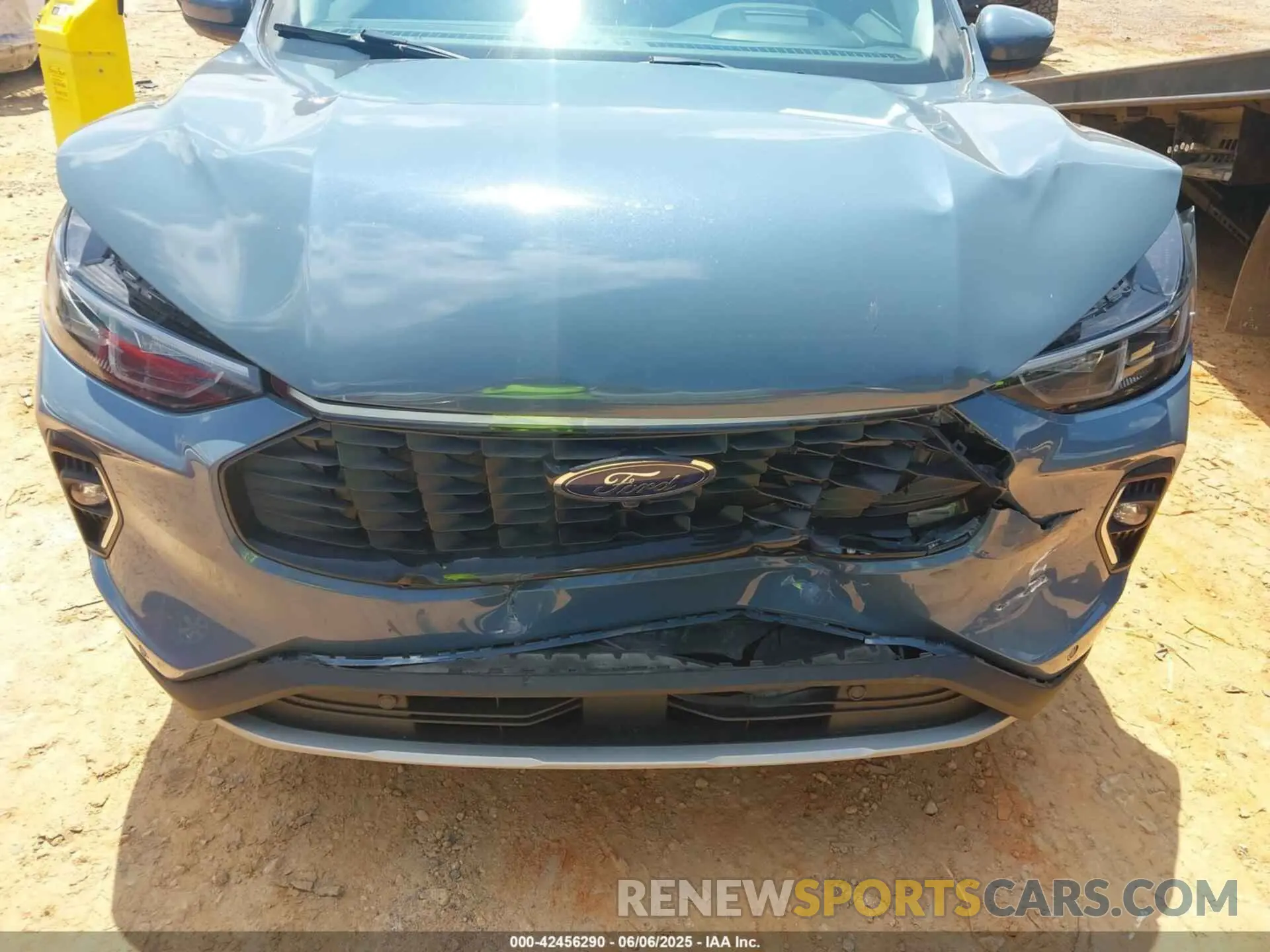 6 Photograph of a damaged car 1FMCU9JZXPUA07779 FORD ESCAPE 2023