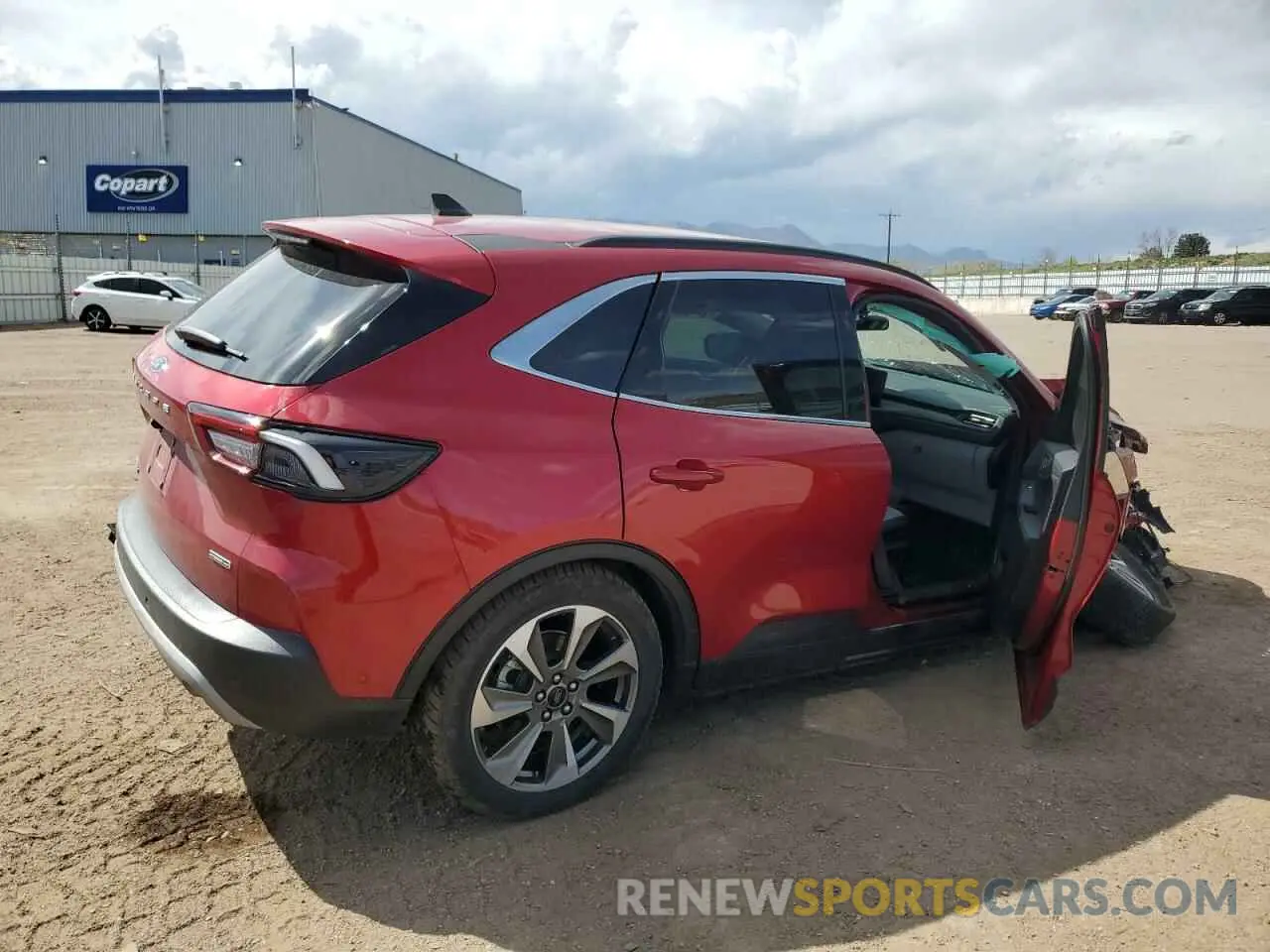 3 Фотография поврежденного автомобиля 1FMCU9JZXPUA21374 FORD ESCAPE 2023