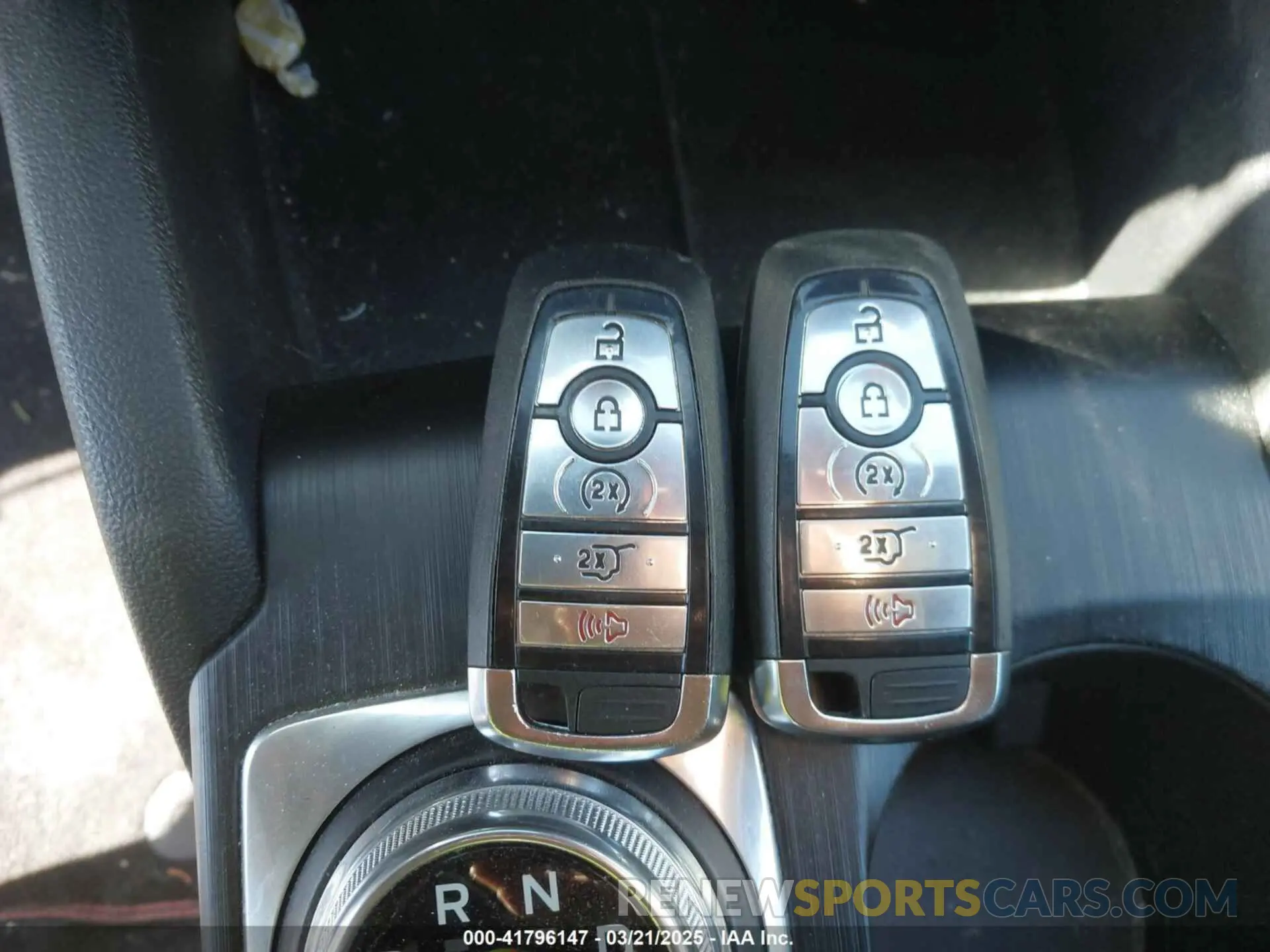 11 Фотография поврежденного автомобиля 1FMCU9MN1PUA75350 FORD ESCAPE 2023