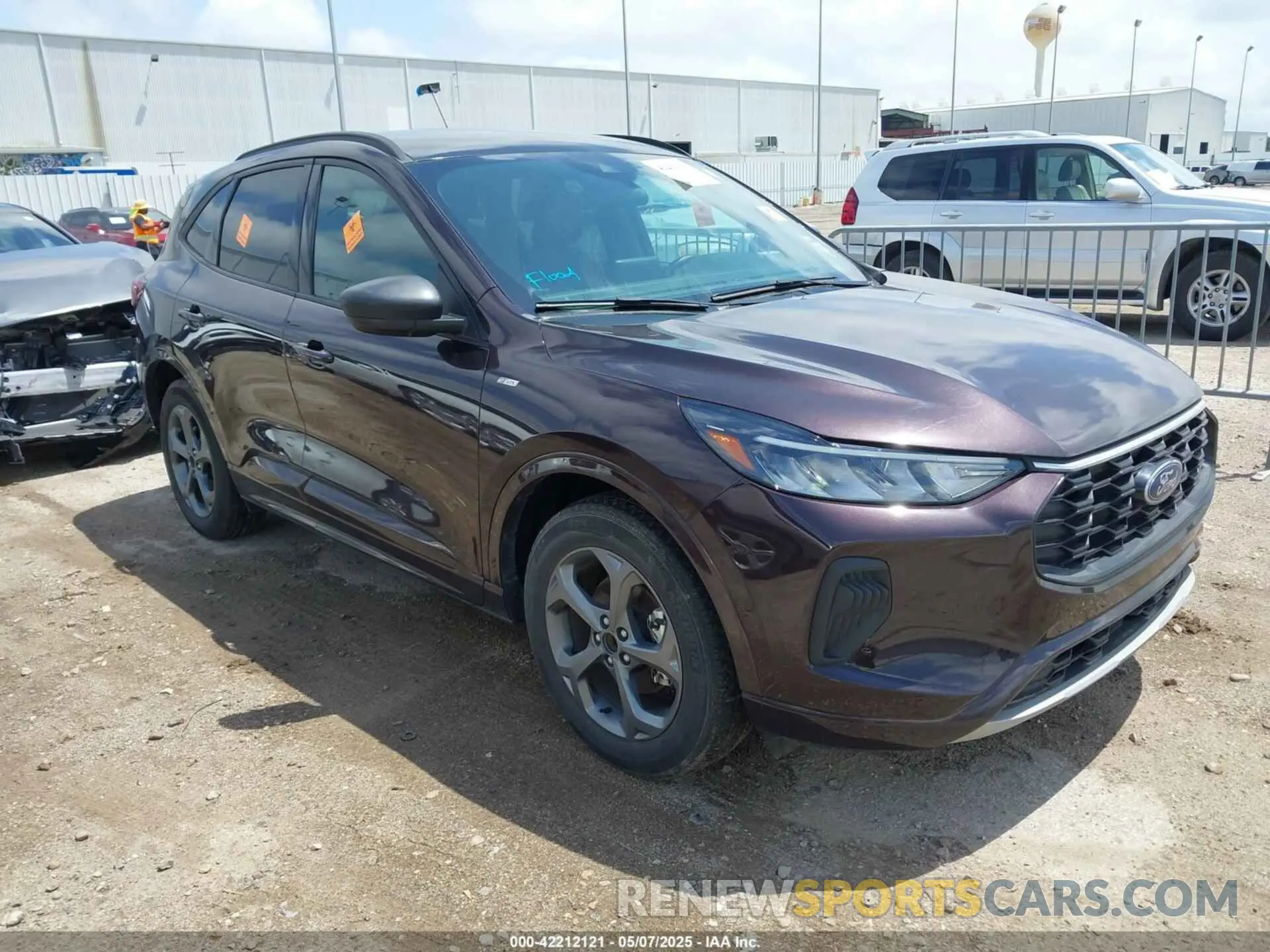 1 Photograph of a damaged car 1FMCU9MN4PUA42858 FORD ESCAPE 2023