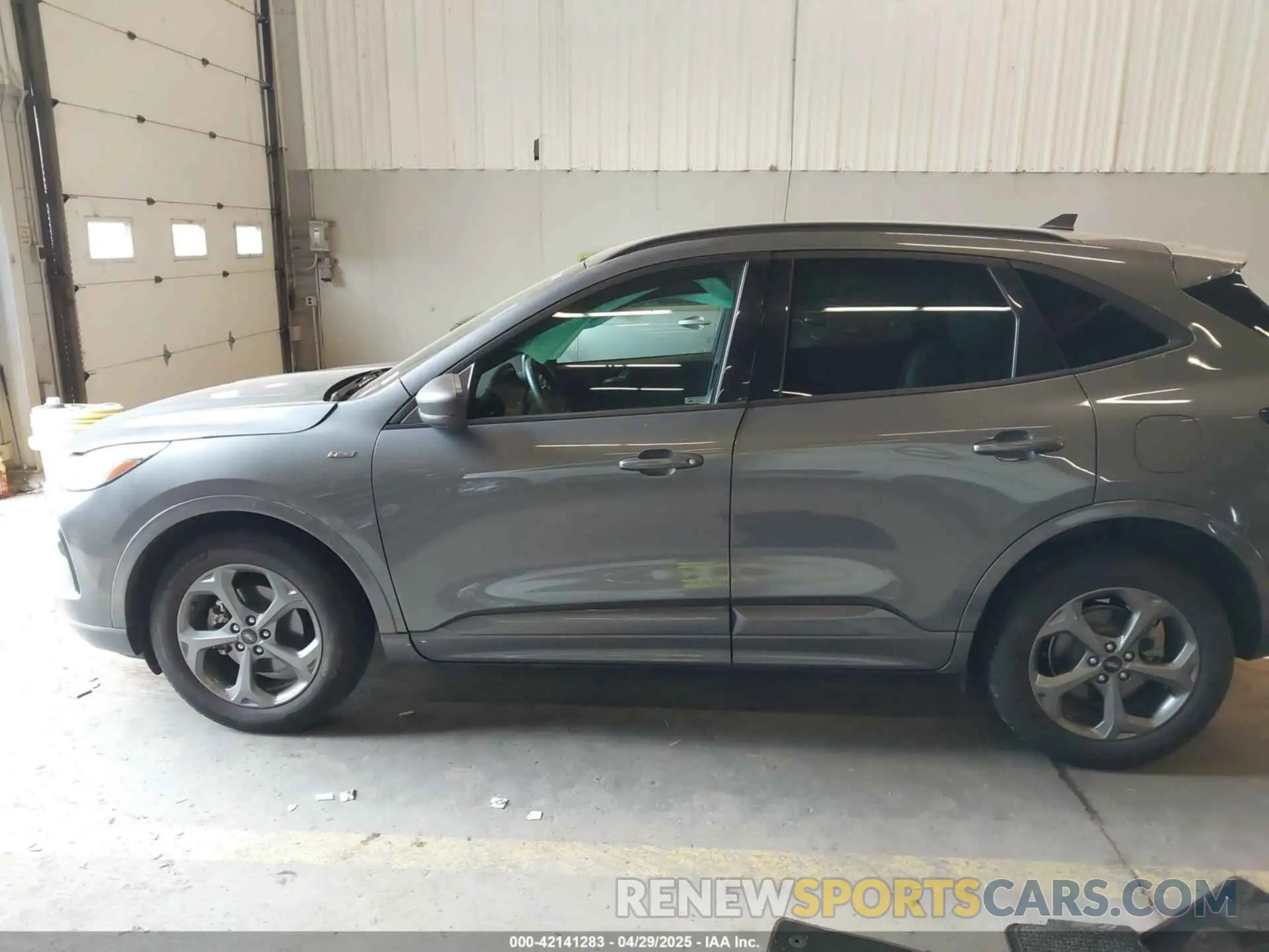 13 Фотография поврежденного автомобиля 1FMCU9MN6PUA10350 FORD ESCAPE 2023