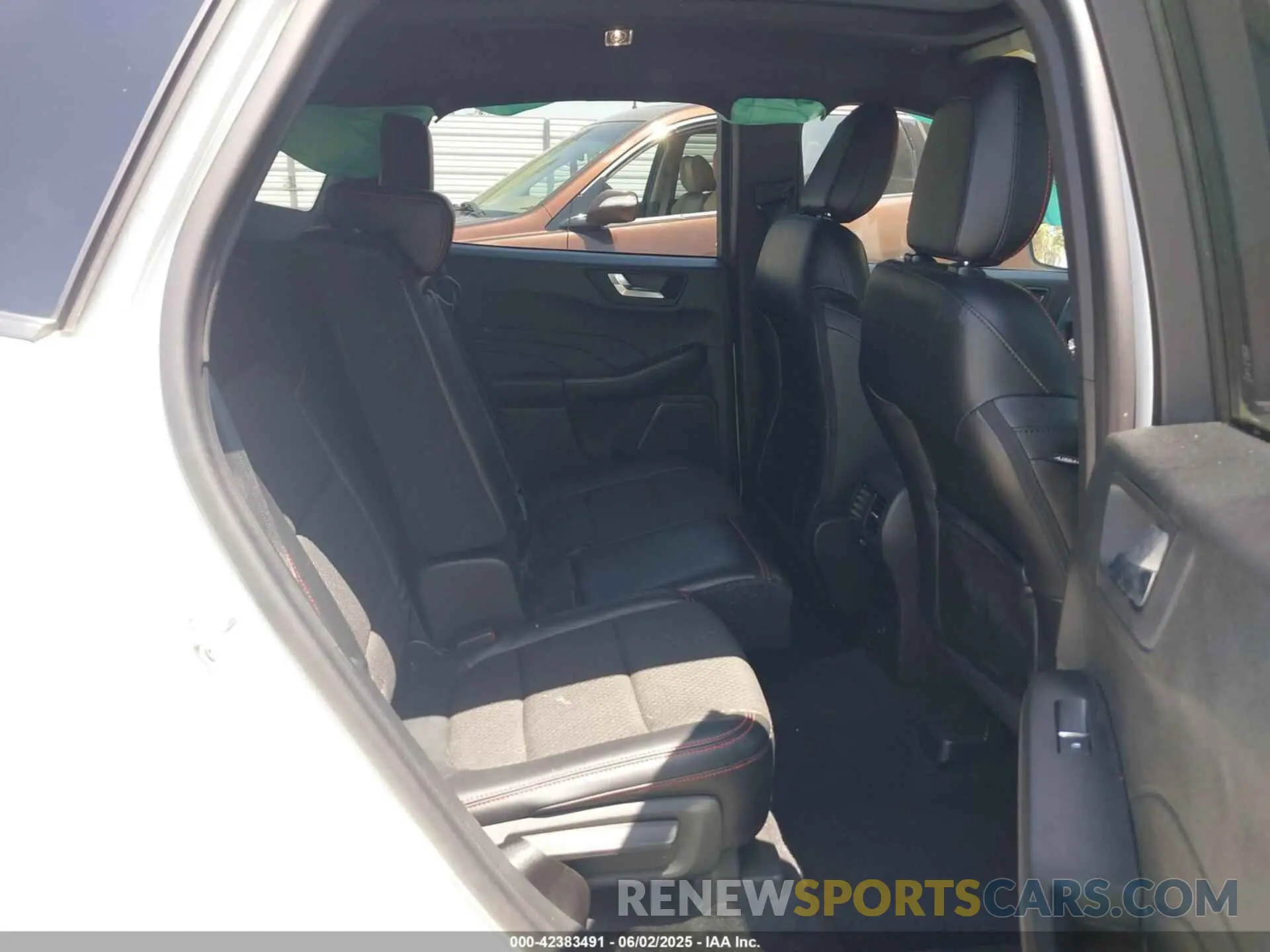 8 Фотография поврежденного автомобиля 1FMCU9MN6PUA69107 FORD ESCAPE 2023