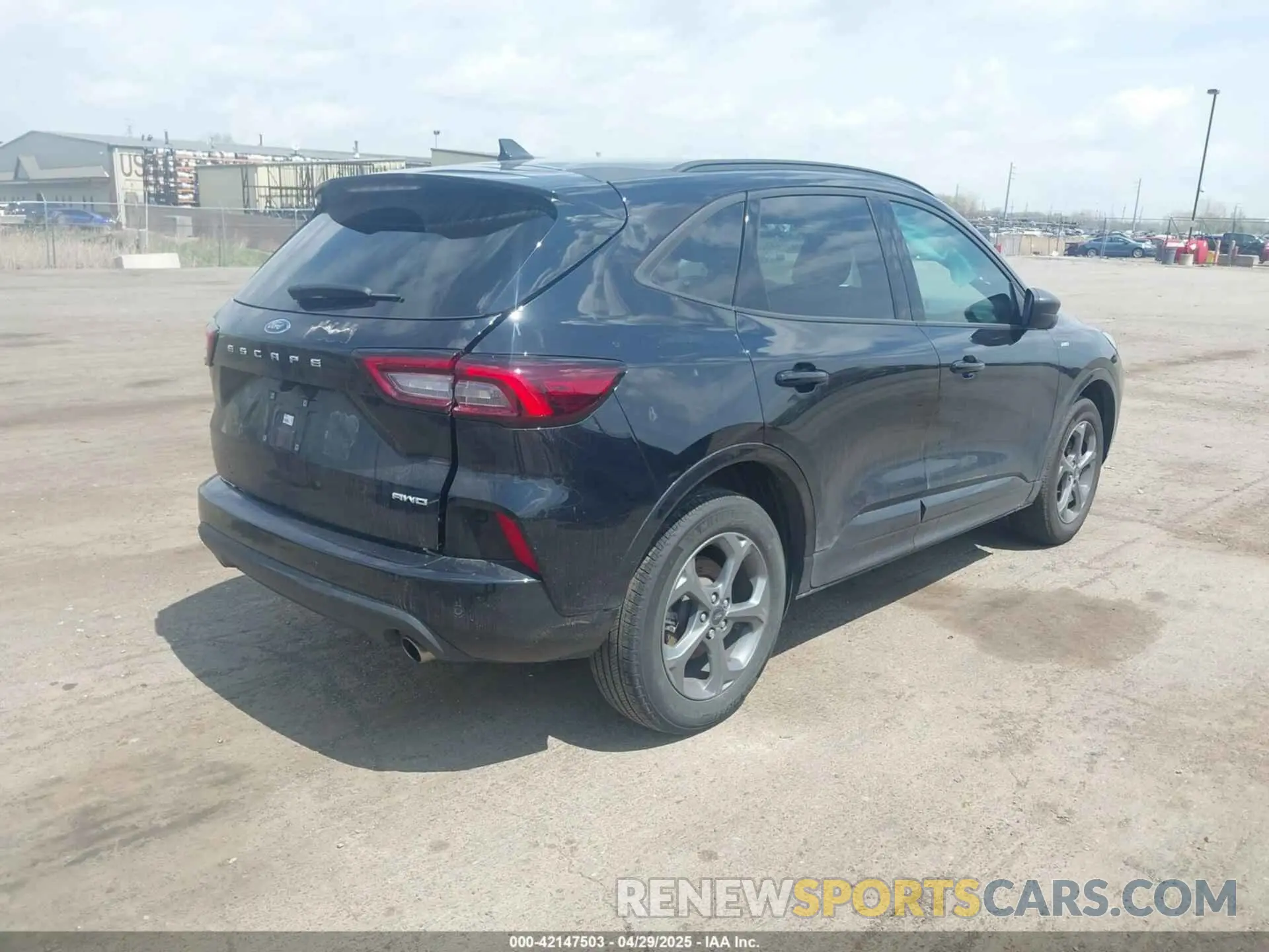 4 Фотография поврежденного автомобиля 1FMCU9MN6PUA87753 FORD ESCAPE 2023
