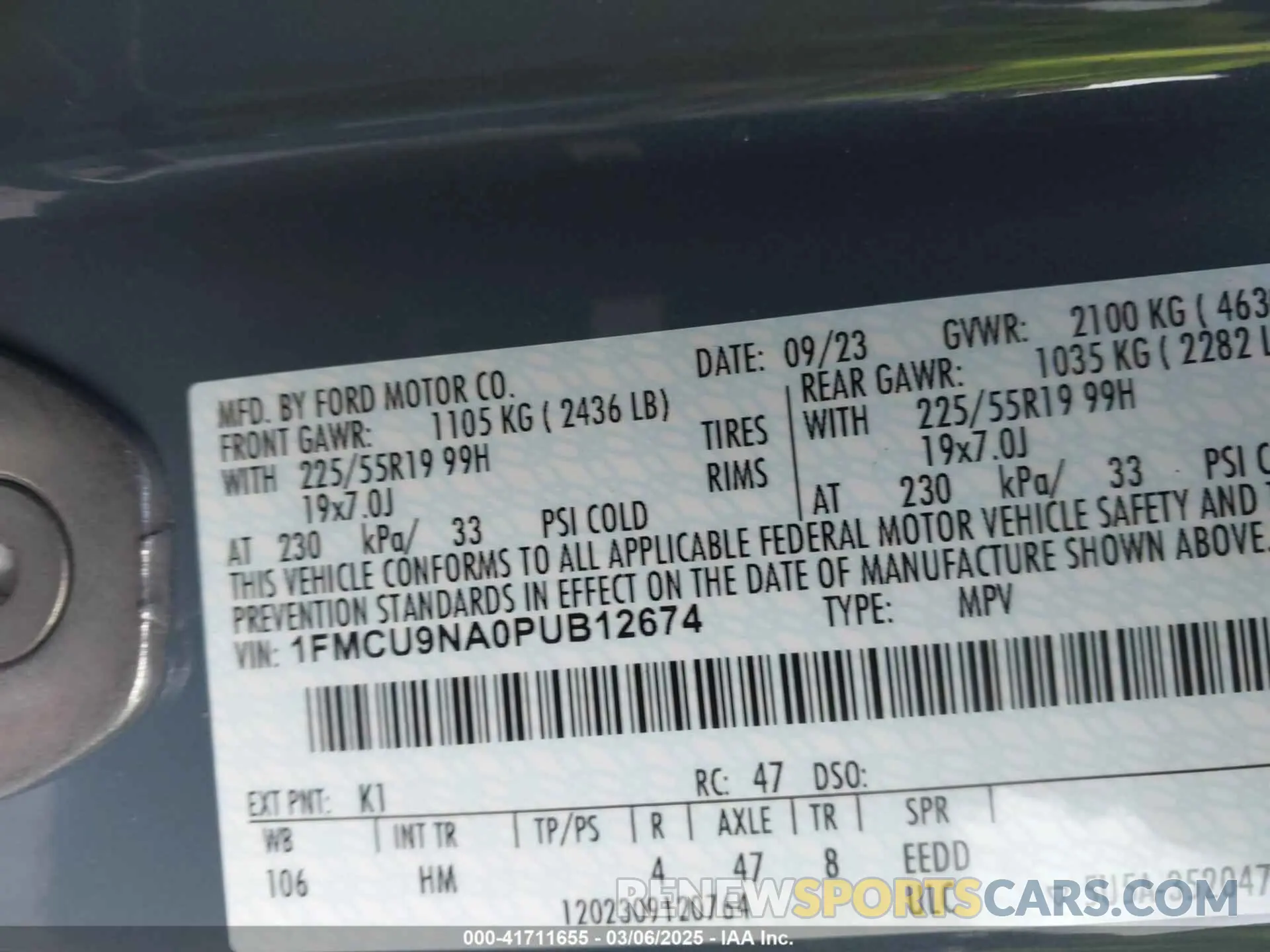 9 Photograph of a damaged car 1FMCU9NA0PUB12674 FORD ESCAPE 2023