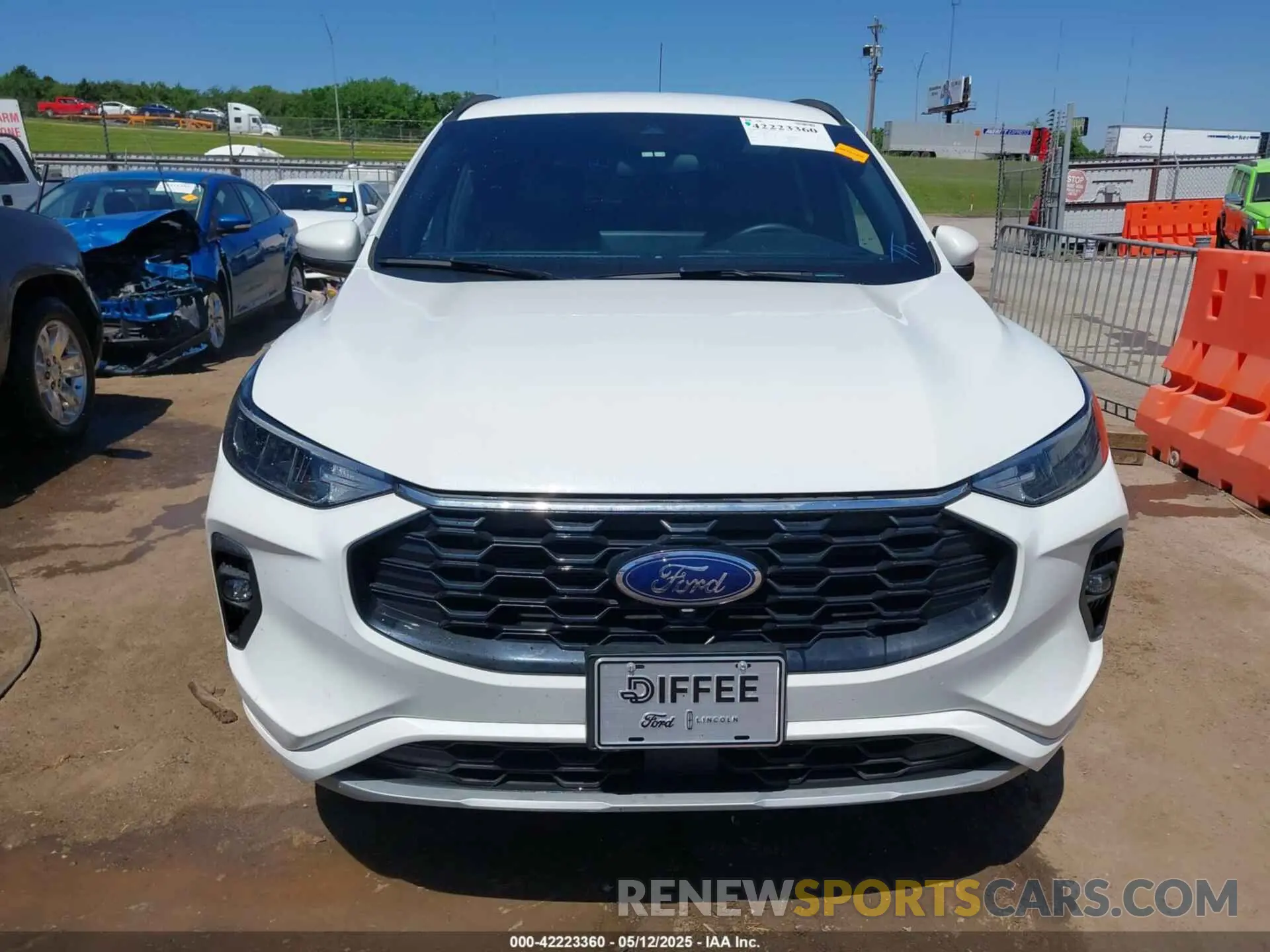13 Photograph of a damaged car 1FMCU9NA9PUA02318 FORD ESCAPE 2023