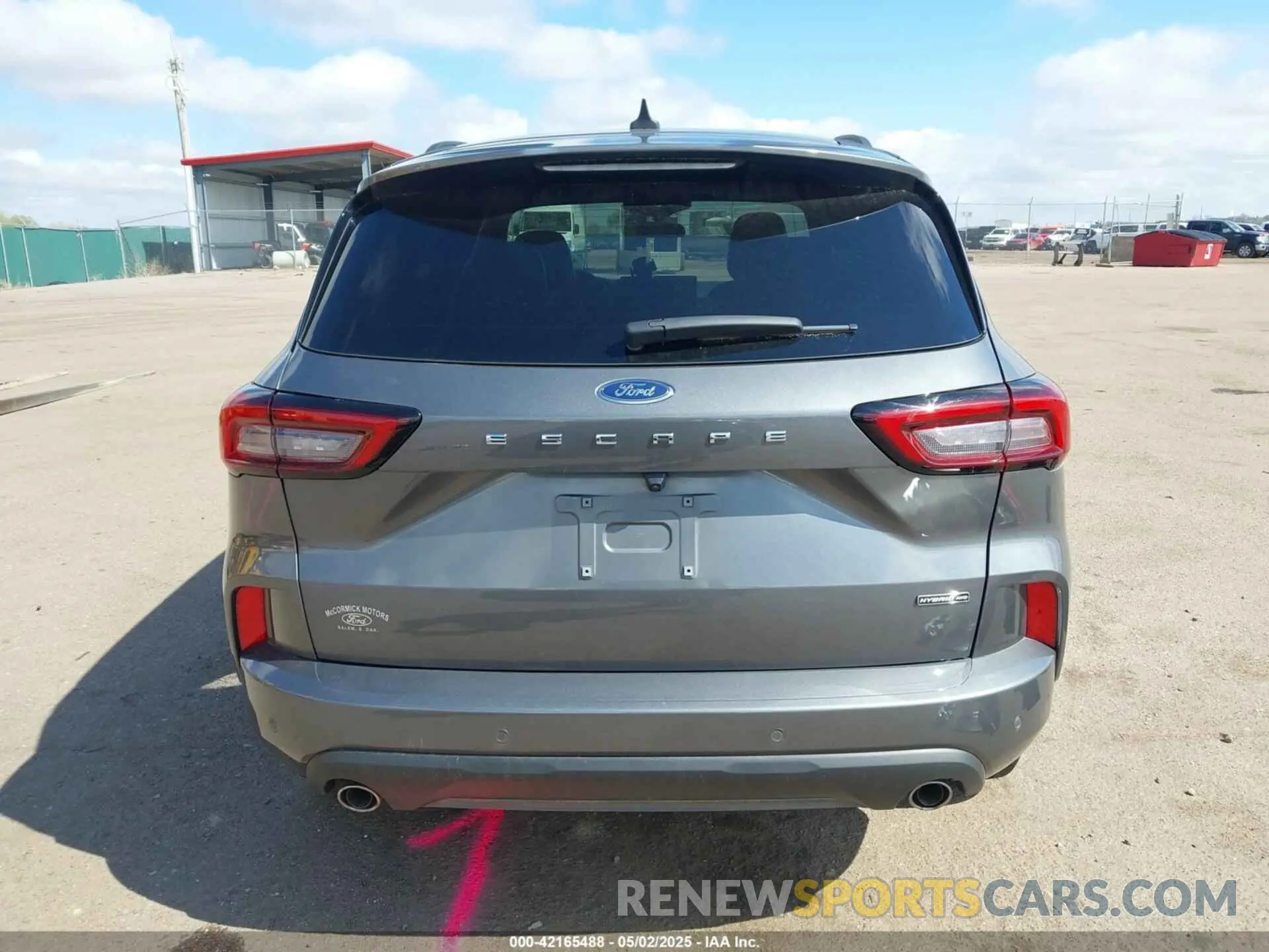 17 Photograph of a damaged car 1FMCU9NZ7PUA36182 FORD ESCAPE 2023