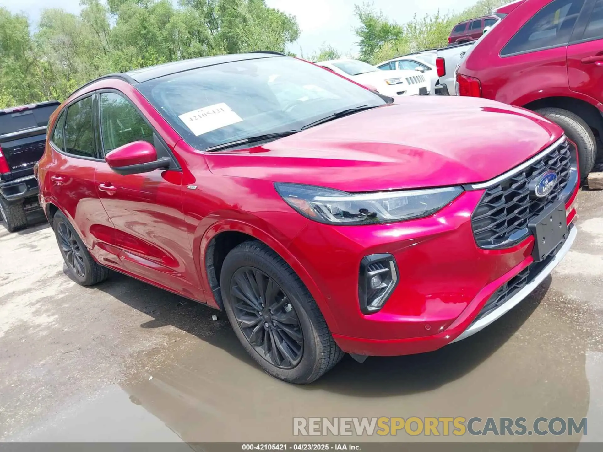 1 Фотография поврежденного автомобиля 1FMCU9PA6PUA71867 FORD ESCAPE 2023