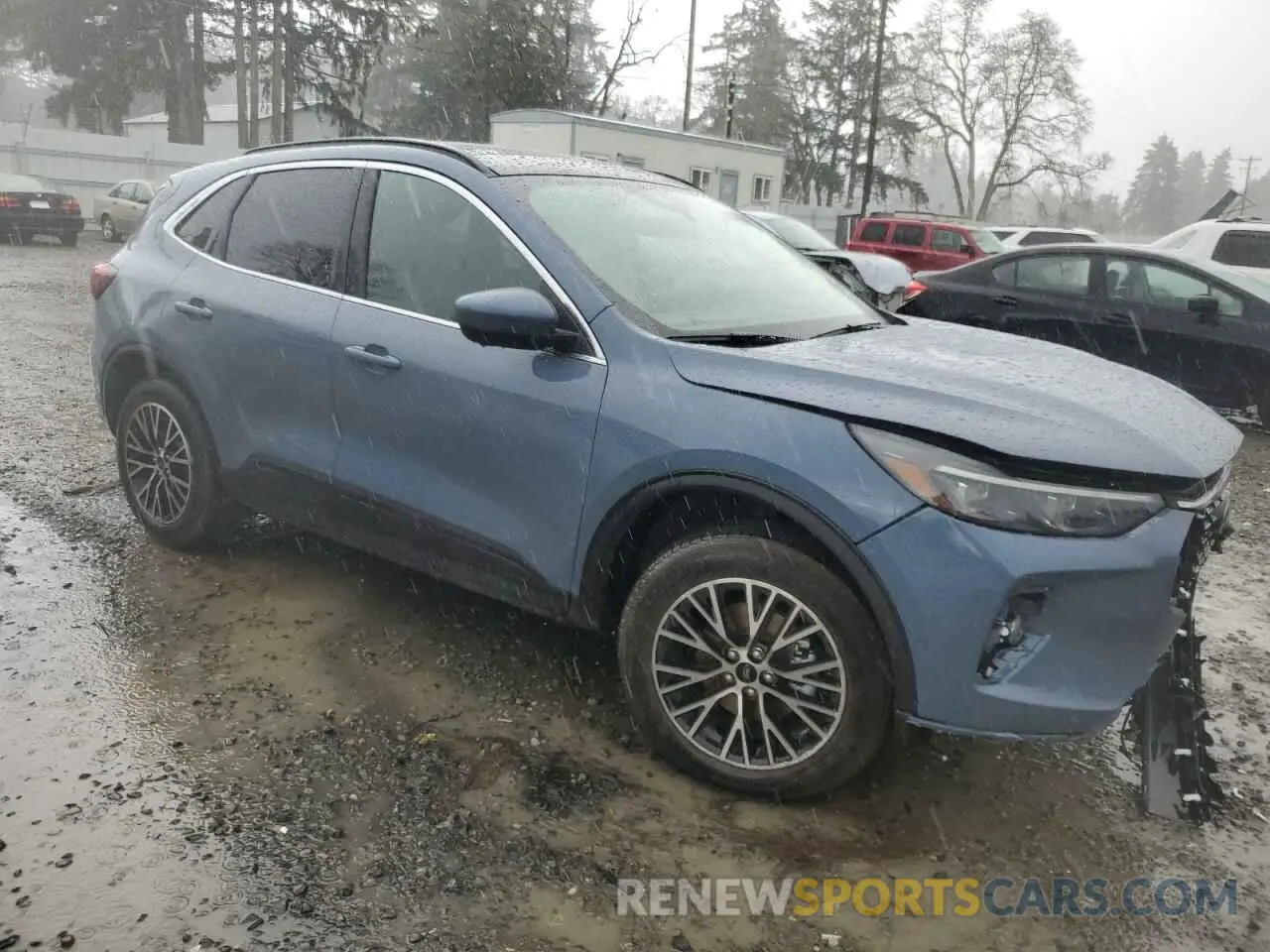 4 Photograph of a damaged car 1FMCU0E12RUA73133 FORD ESCAPE 2024