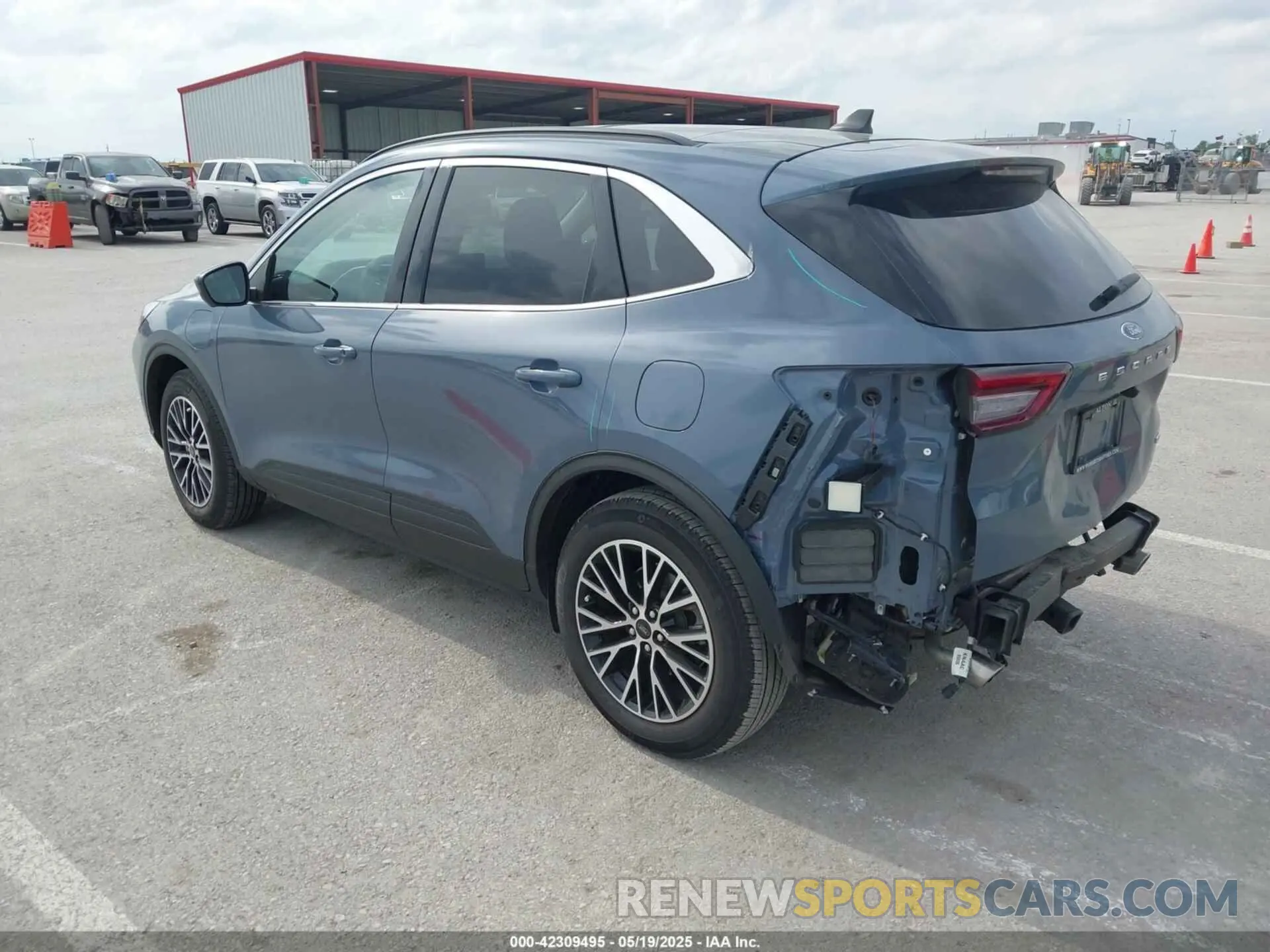 3 Photograph of a damaged car 1FMCU0E15RUA14352 FORD ESCAPE 2024