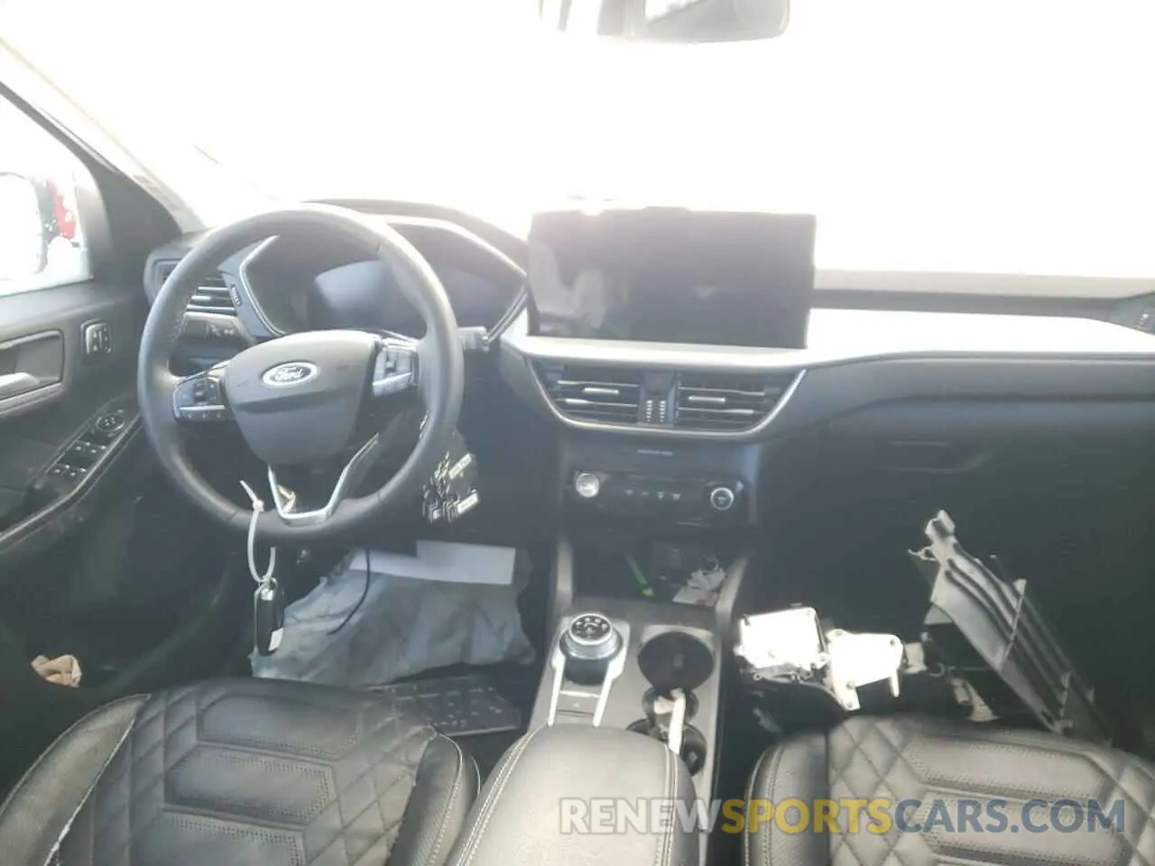 8 Фотография поврежденного автомобиля 1FMCU0E18RUA46468 FORD ESCAPE 2024