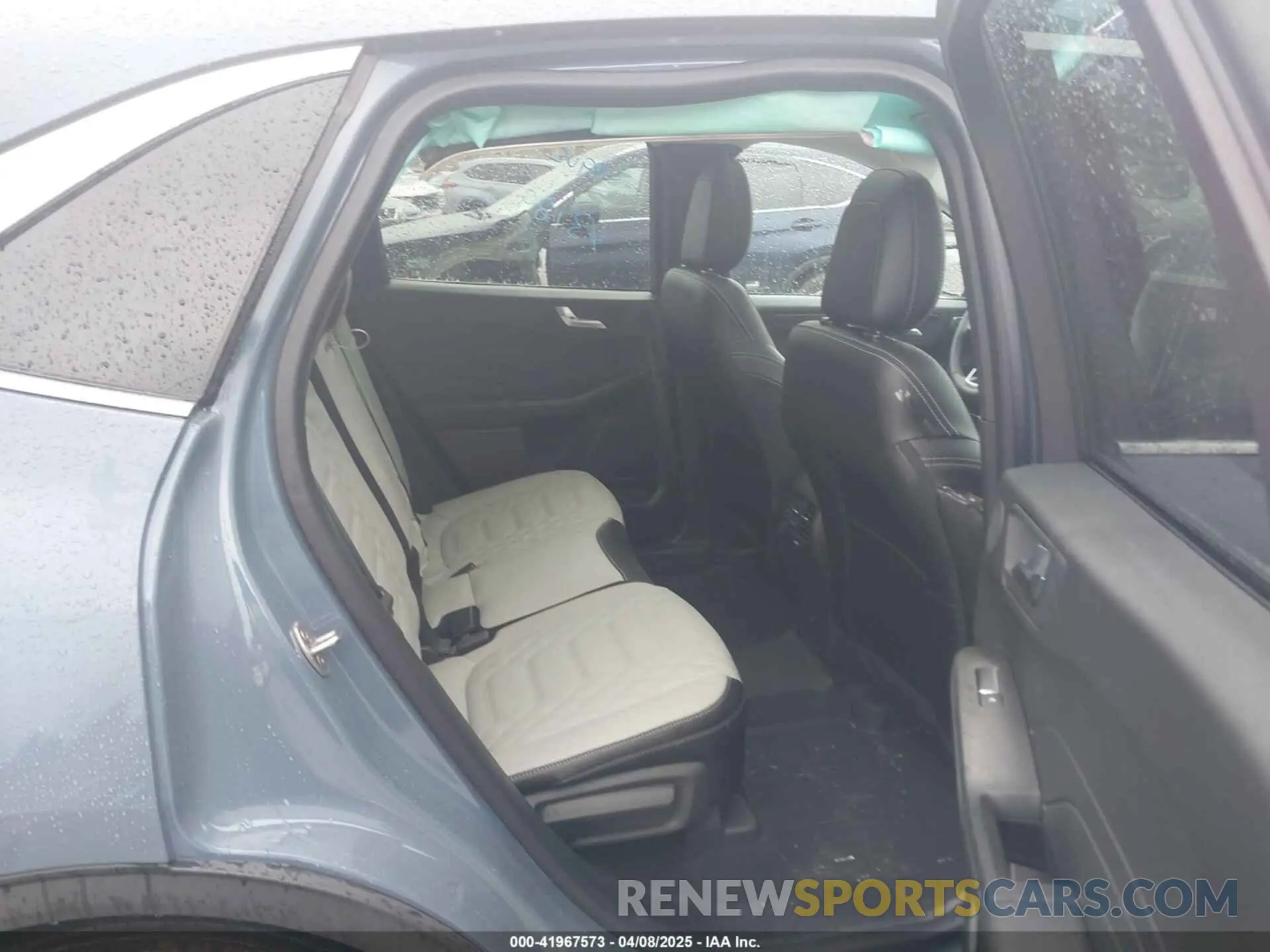 8 Фотография поврежденного автомобиля 1FMCU0E19RUA17898 FORD ESCAPE 2024