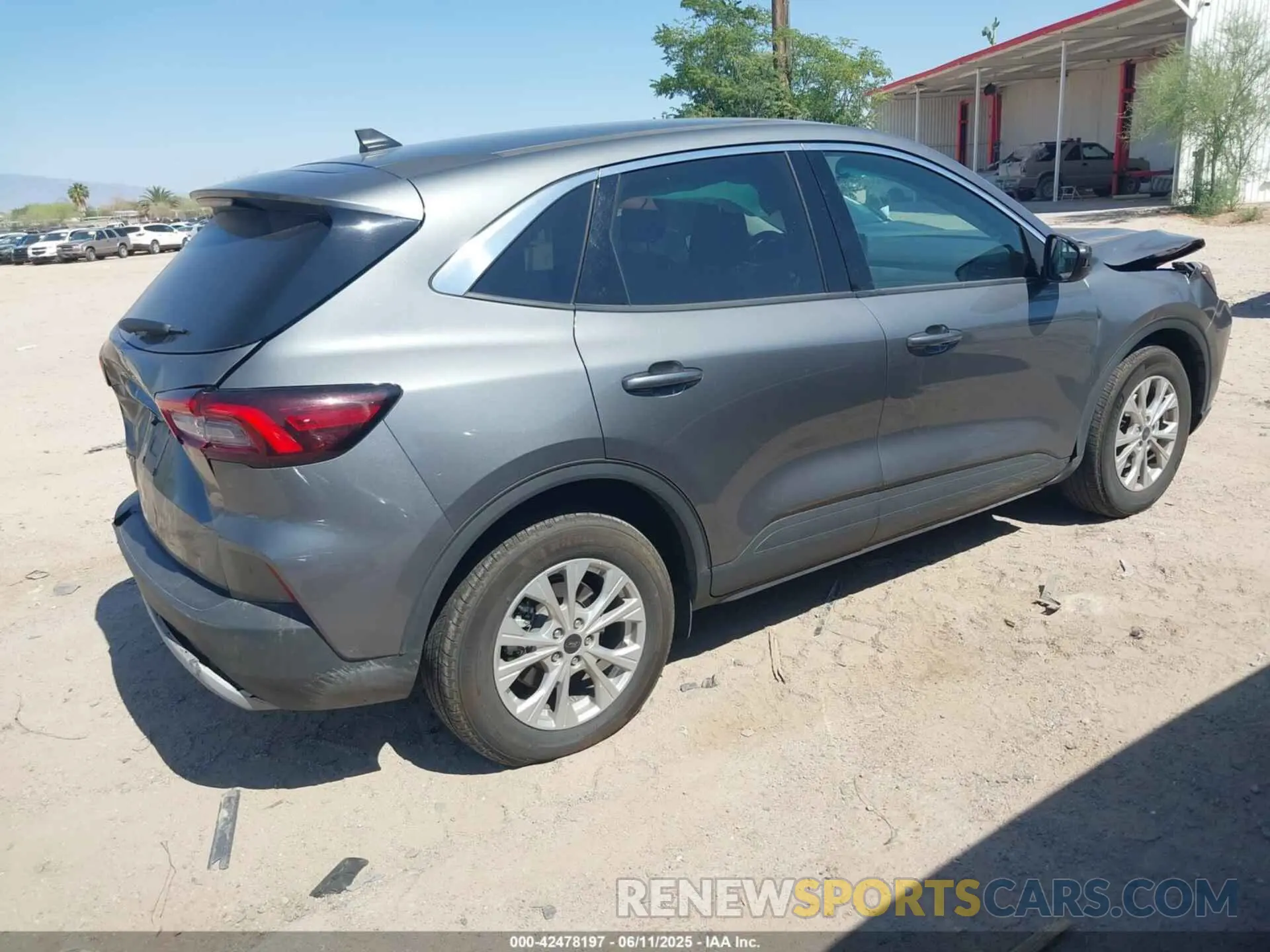 4 Фотография поврежденного автомобиля 1FMCU0GN3RUA24264 FORD ESCAPE 2024