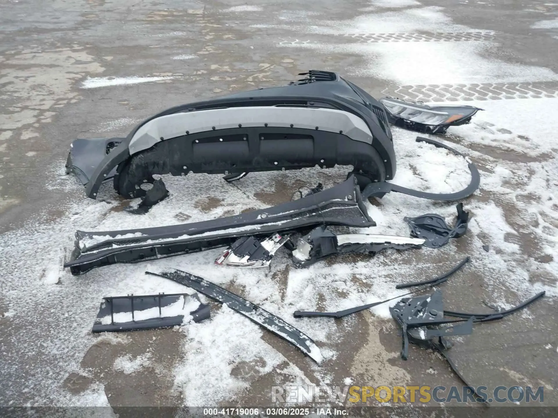 12 Фотография поврежденного автомобиля 1FMCU0GN3RUA67860 FORD ESCAPE 2024