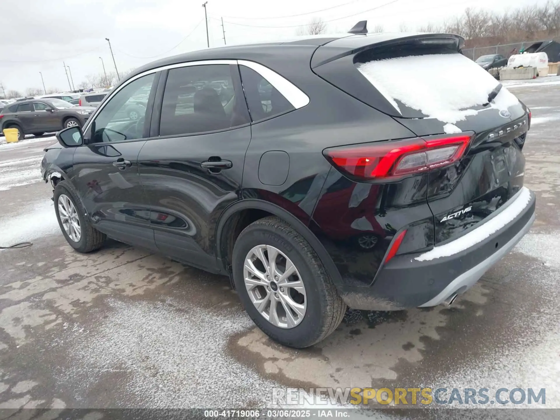 15 Фотография поврежденного автомобиля 1FMCU0GN3RUA67860 FORD ESCAPE 2024