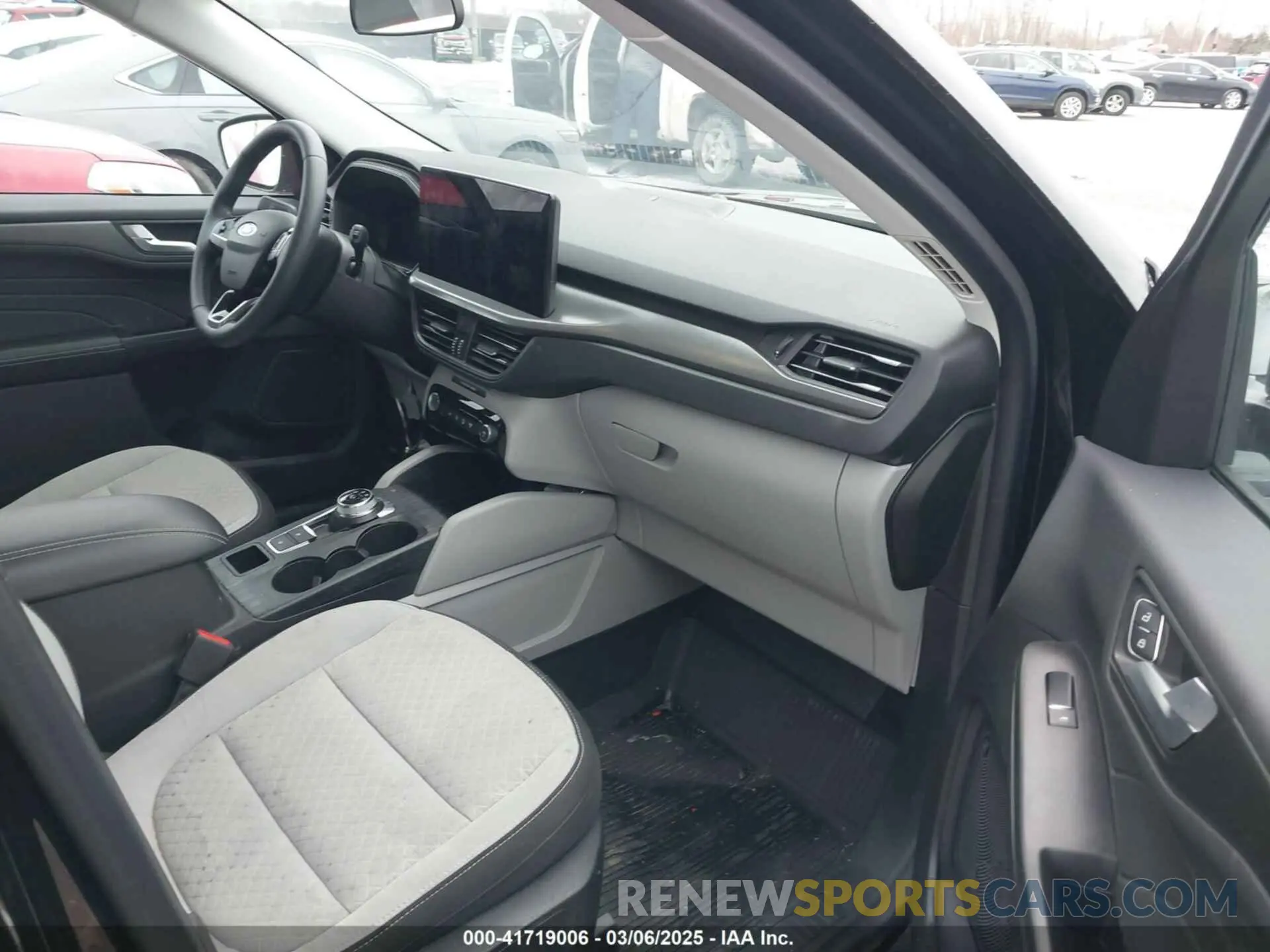 5 Фотография поврежденного автомобиля 1FMCU0GN3RUA67860 FORD ESCAPE 2024