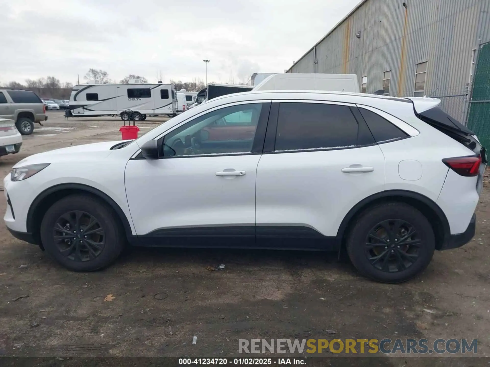 14 Photograph of a damaged car 1FMCU0GN3RUA91639 FORD ESCAPE 2024