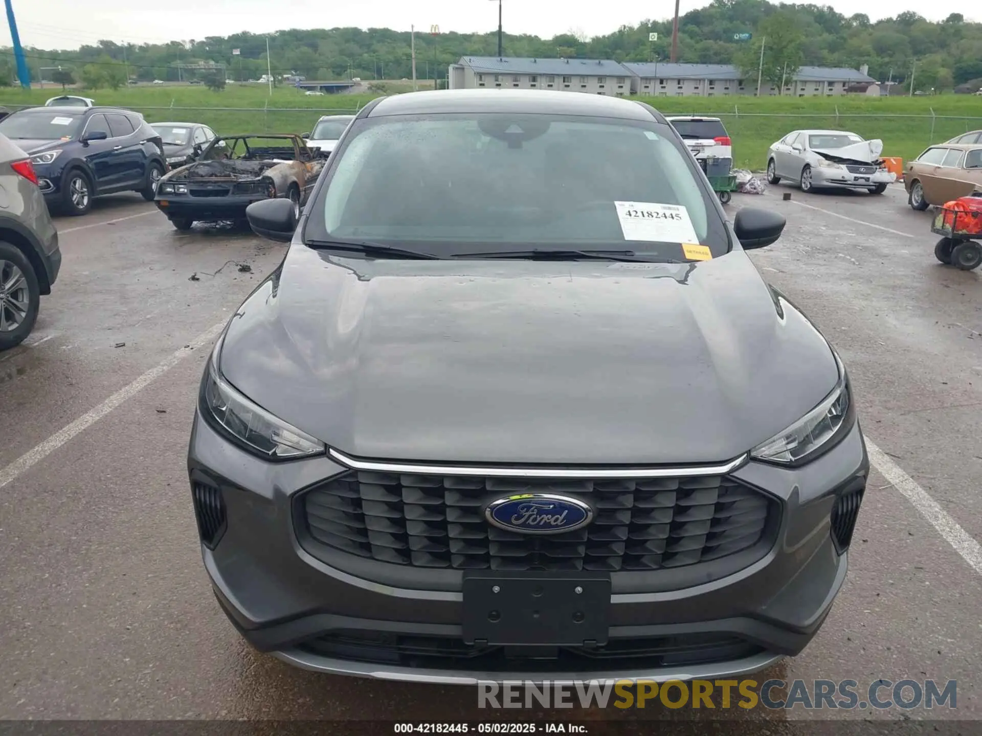 12 Photograph of a damaged car 1FMCU0GN3RUB02753 FORD ESCAPE 2024