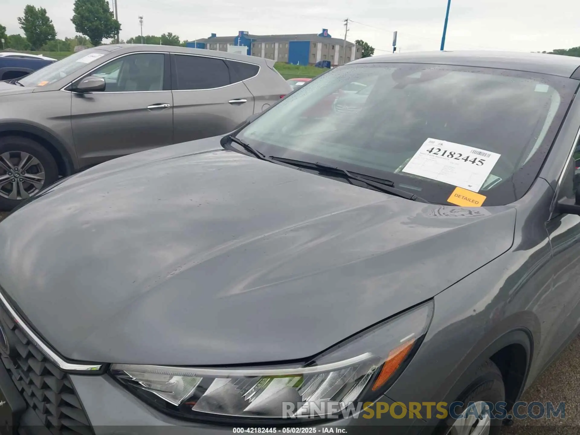 6 Photograph of a damaged car 1FMCU0GN3RUB02753 FORD ESCAPE 2024