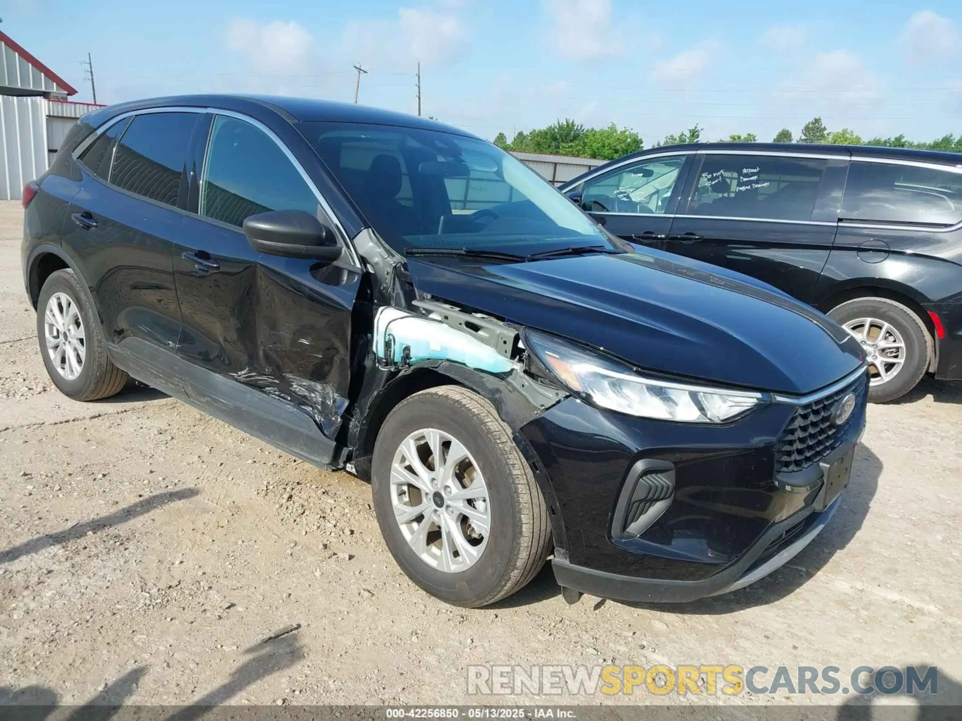 1 Photograph of a damaged car 1FMCU0GN4RUA05108 FORD ESCAPE 2024