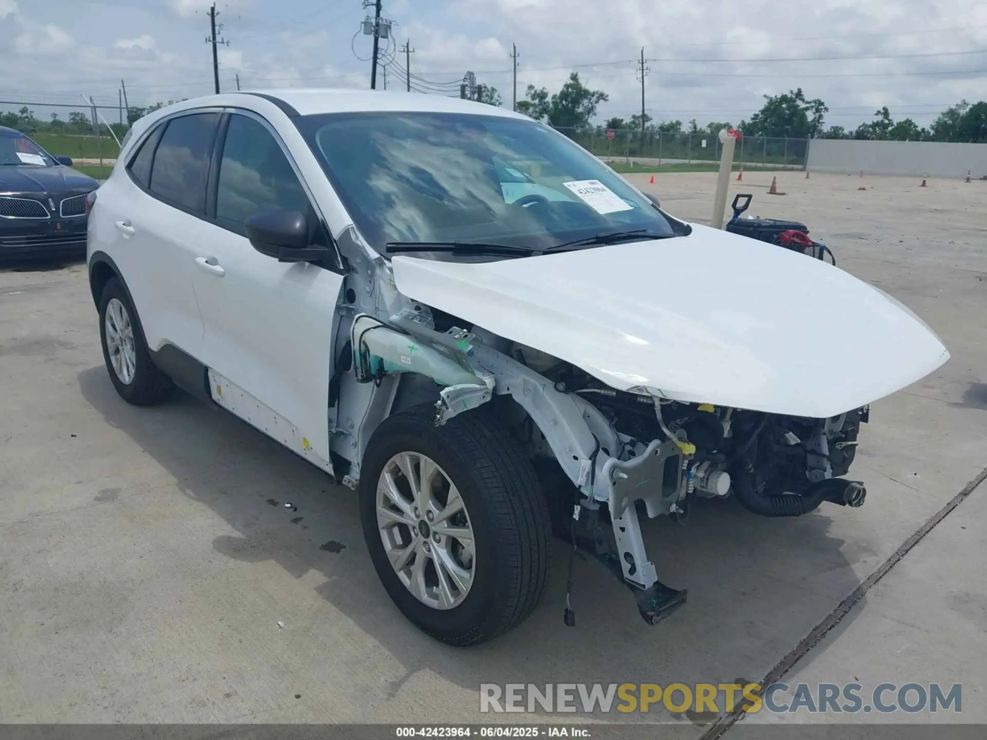 1 Photograph of a damaged car 1FMCU0GN4RUA36049 FORD ESCAPE 2024