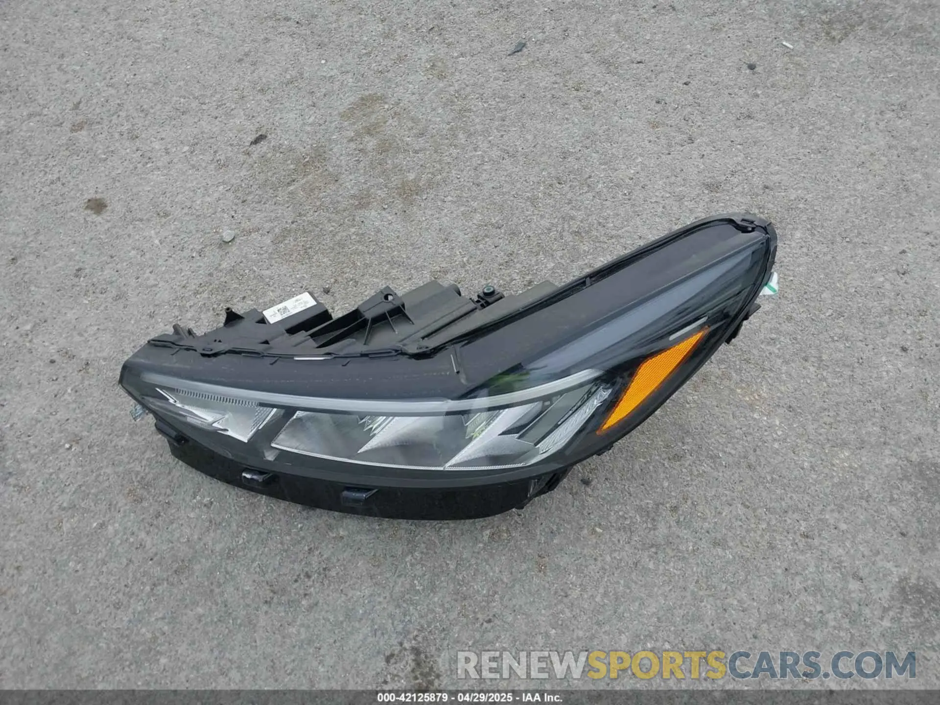 11 Фотография поврежденного автомобиля 1FMCU0GN4RUB47586 FORD ESCAPE 2024