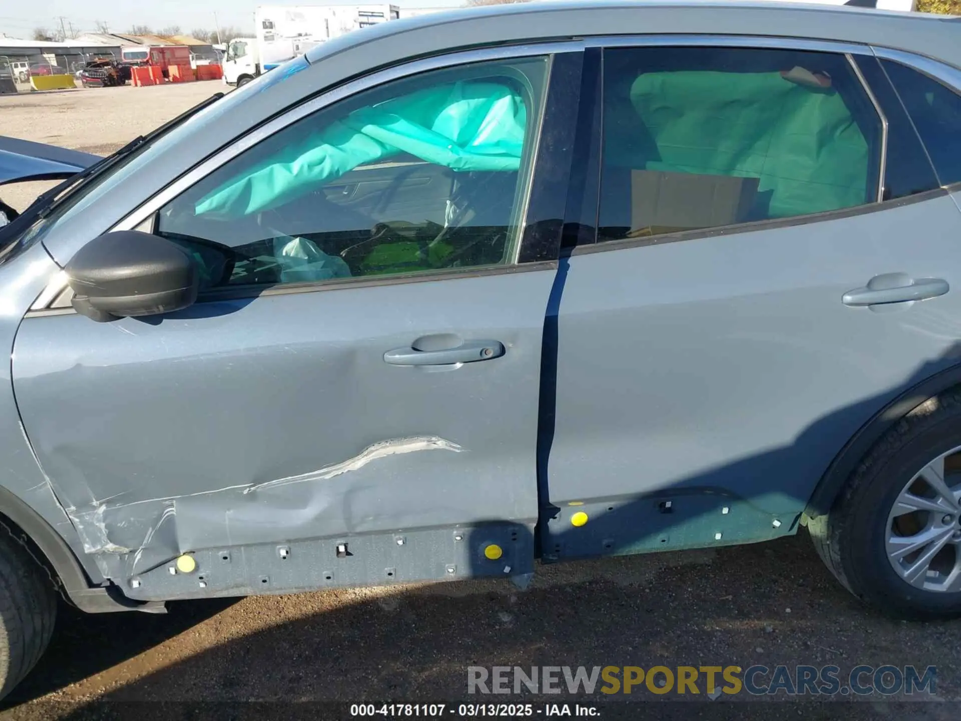 13 Photograph of a damaged car 1FMCU0GN8RUA12725 FORD ESCAPE 2024