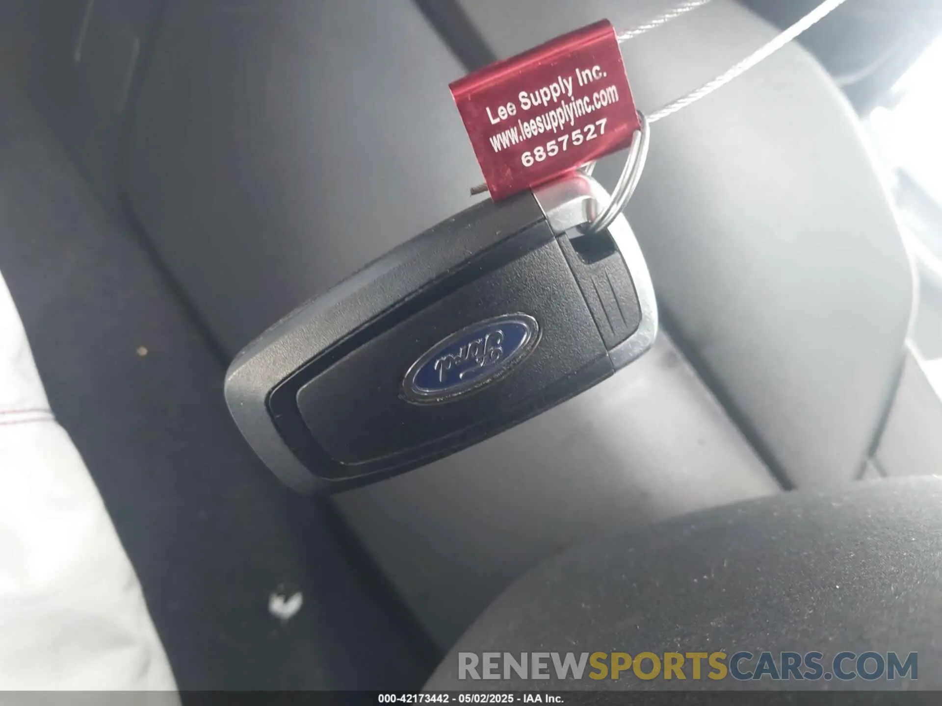 11 Photograph of a damaged car 1FMCU0GNXRUB55708 FORD ESCAPE 2024