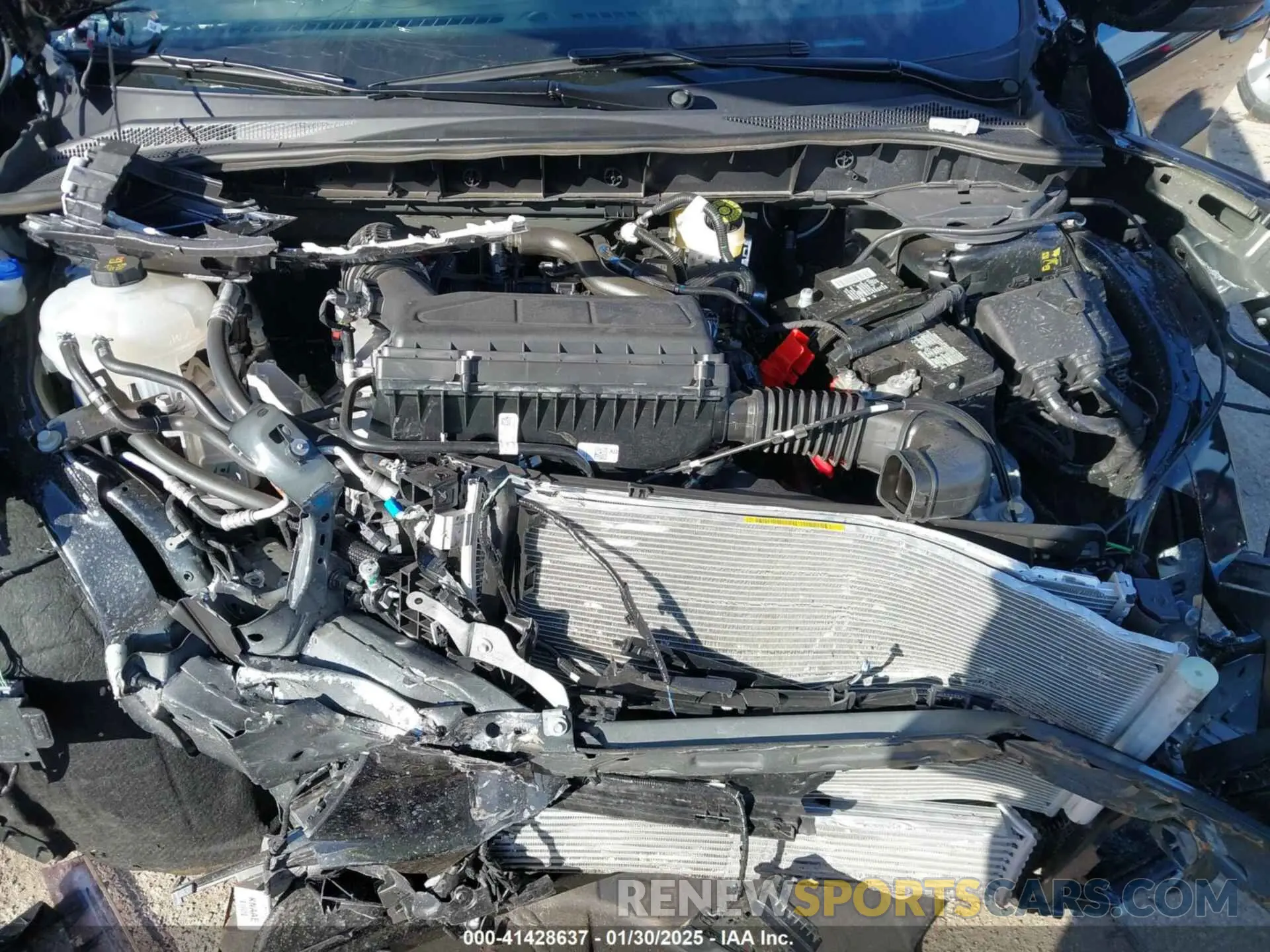 10 Photograph of a damaged car 1FMCU0MN1RUB59733 FORD ESCAPE 2024