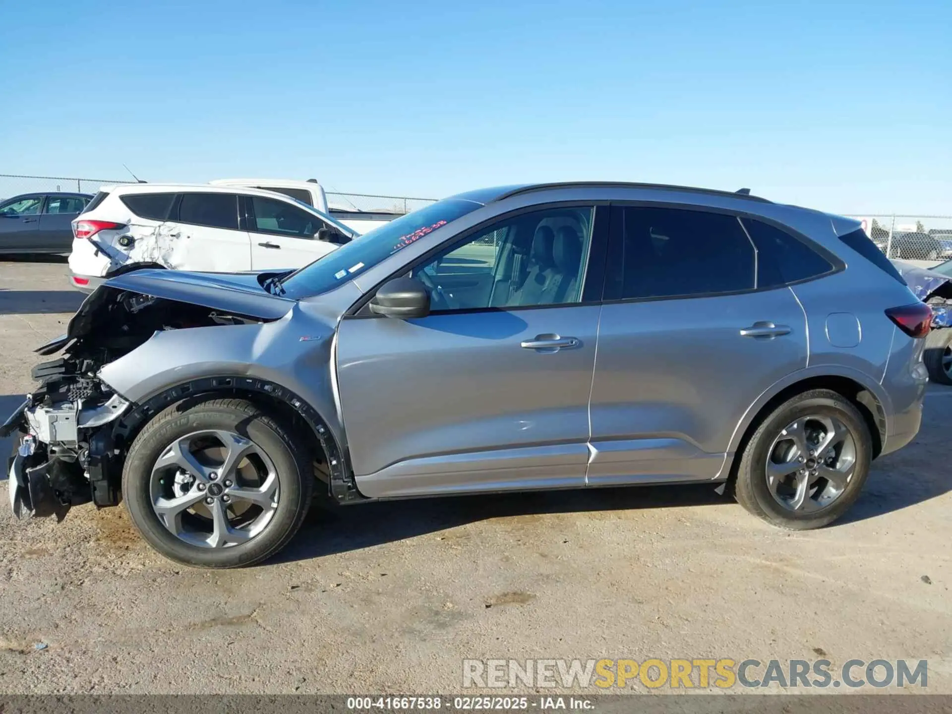 13 Фотография поврежденного автомобиля 1FMCU0MN5RUB05562 FORD ESCAPE 2024