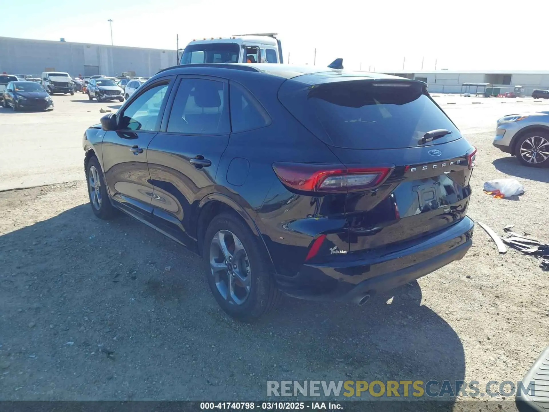 3 Фотография поврежденного автомобиля 1FMCU0MN6RUB24945 FORD ESCAPE 2024