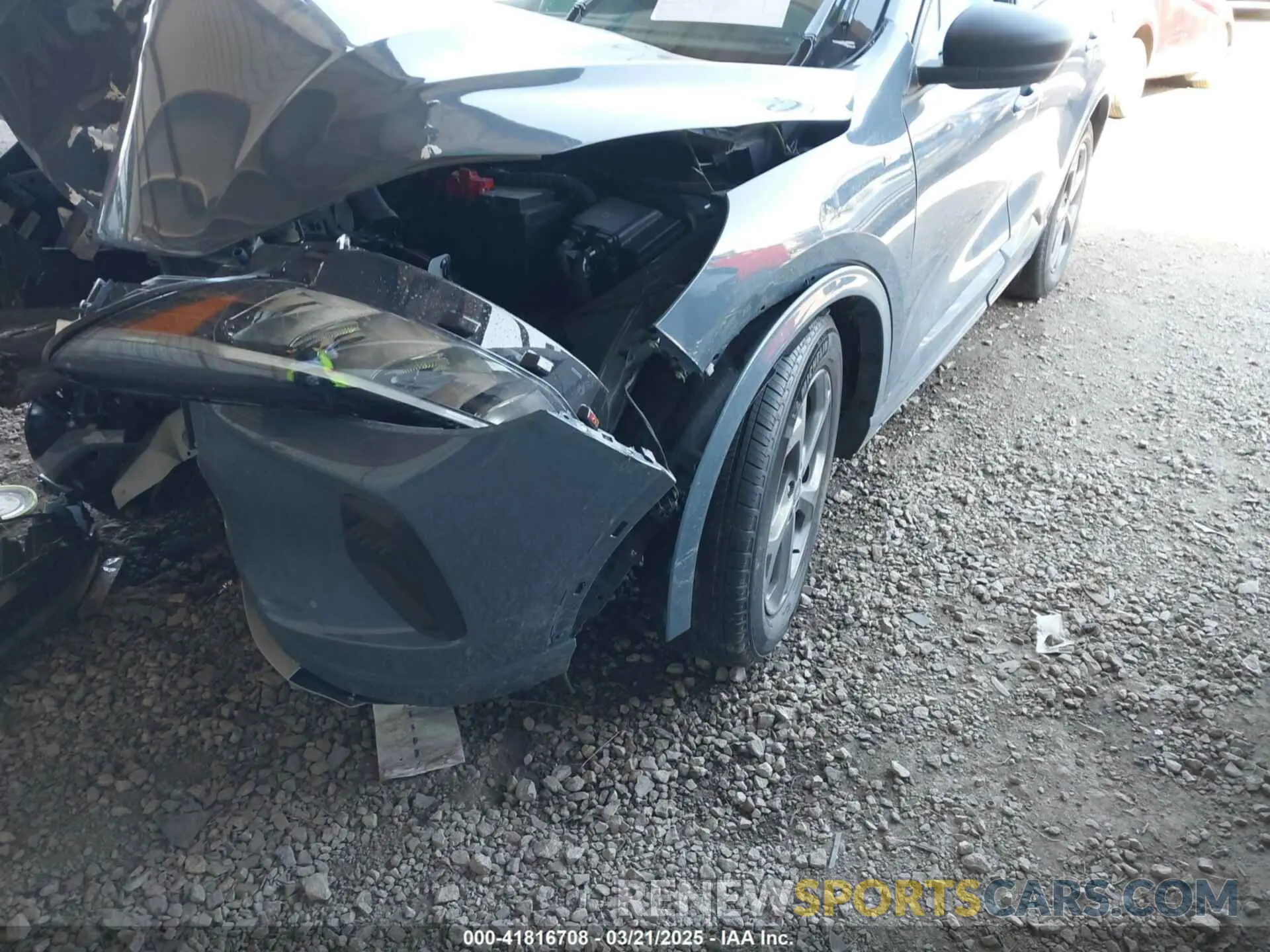 2 Фотография поврежденного автомобиля 1FMCU0MN8RUB62029 FORD ESCAPE 2024