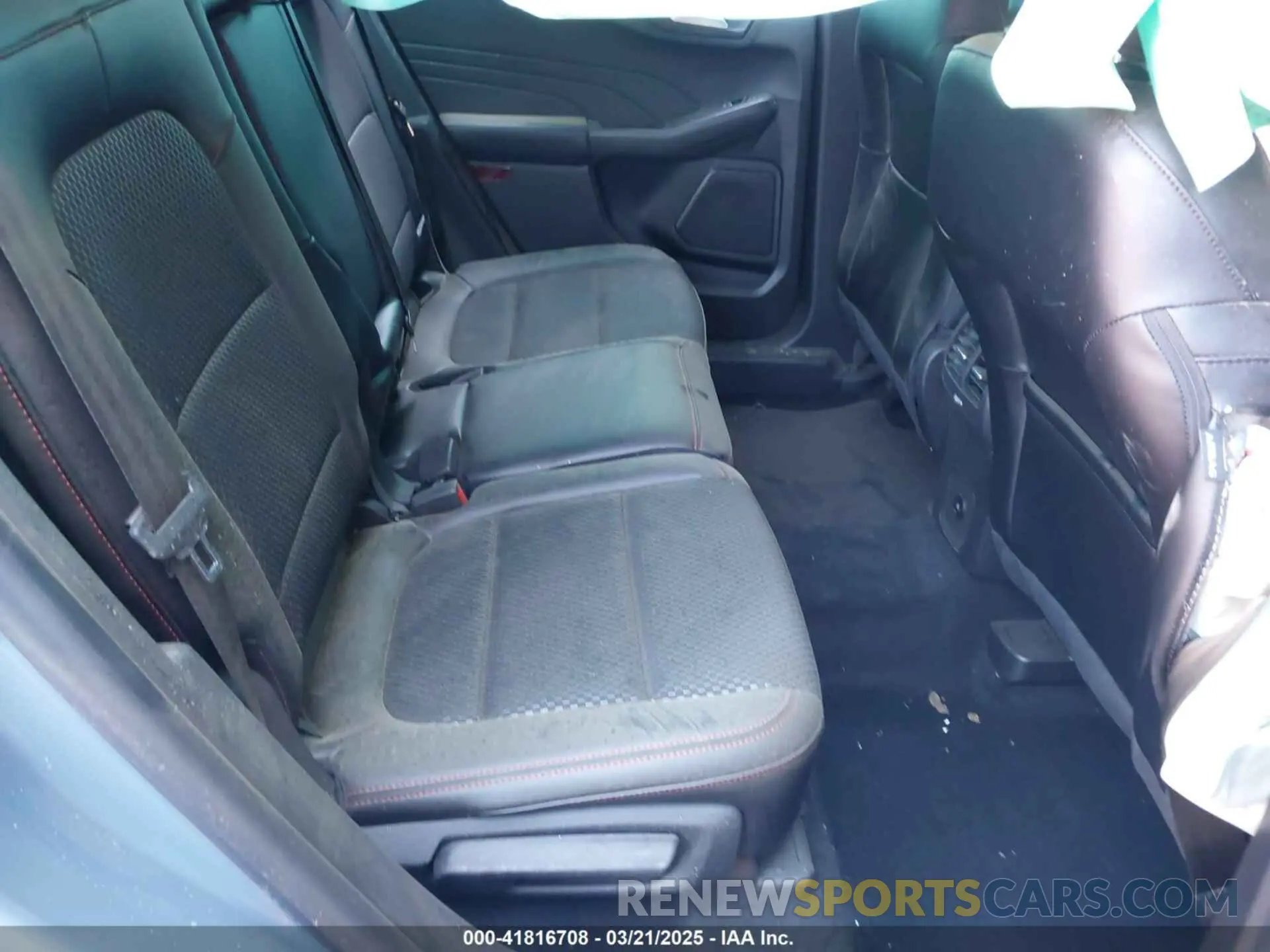 8 Фотография поврежденного автомобиля 1FMCU0MN8RUB62029 FORD ESCAPE 2024