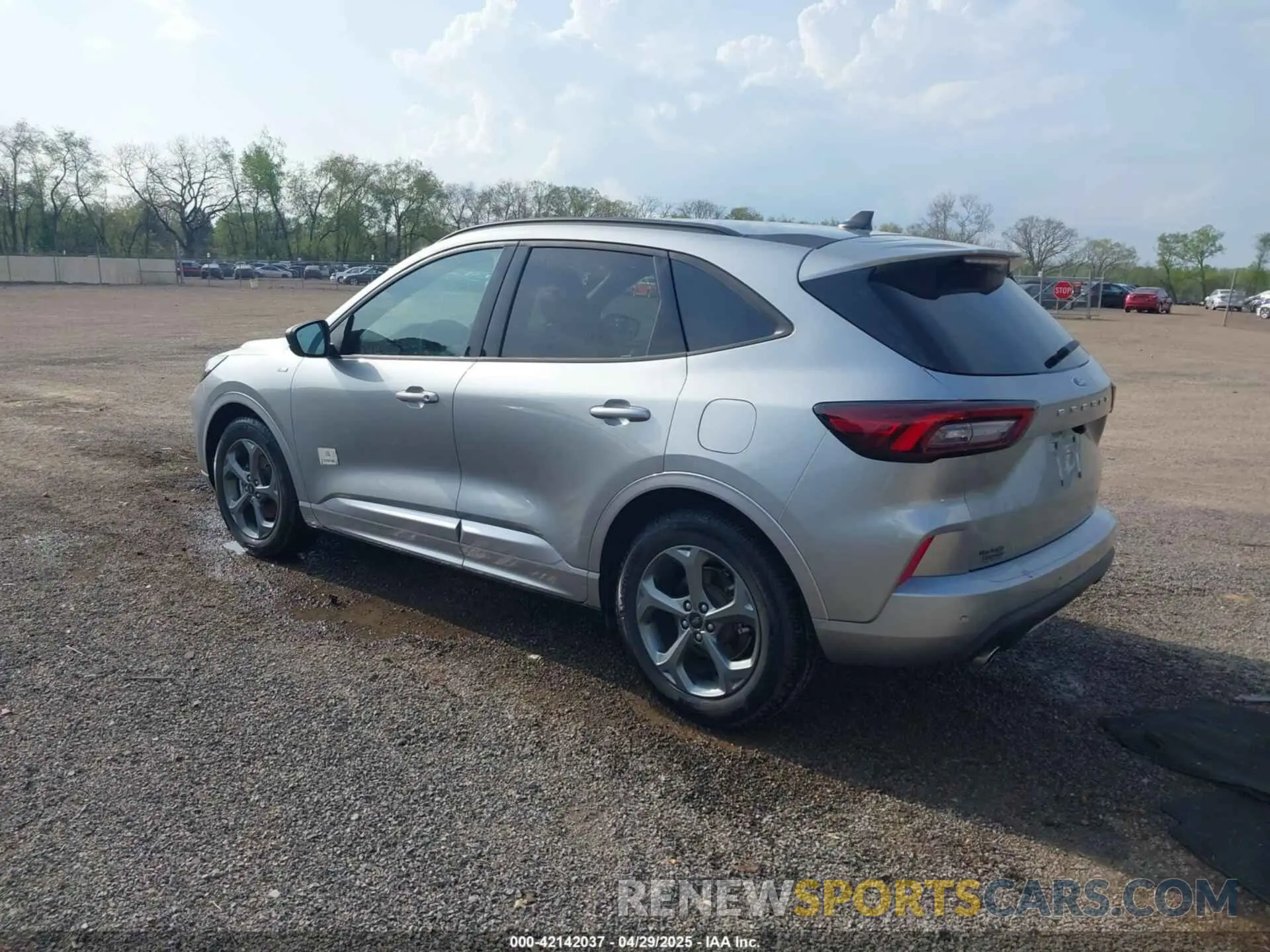 3 Фотография поврежденного автомобиля 1FMCU0MNXRUB43384 FORD ESCAPE 2024