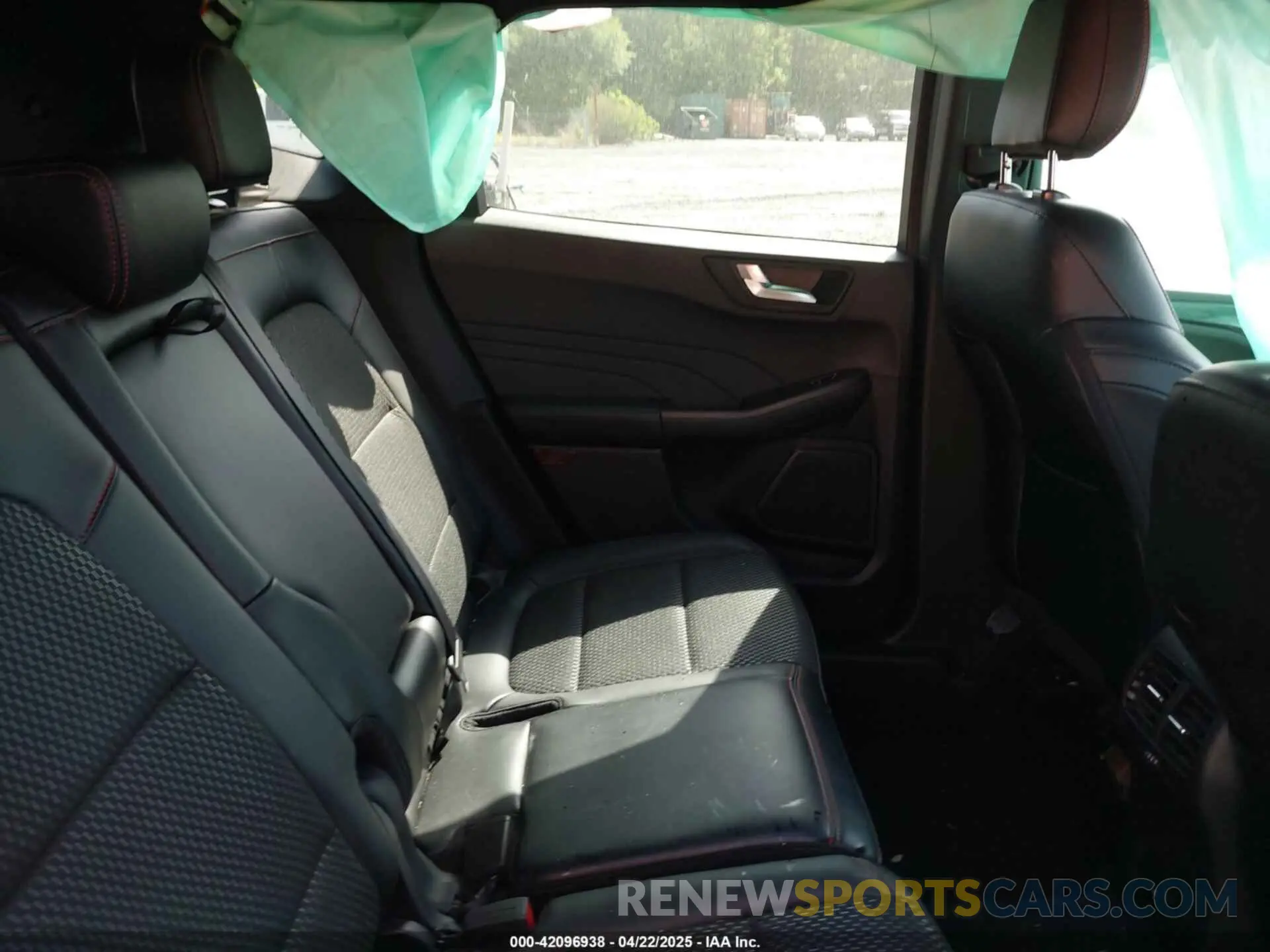 8 Фотография поврежденного автомобиля 1FMCU0MNXRUB51274 FORD ESCAPE 2024