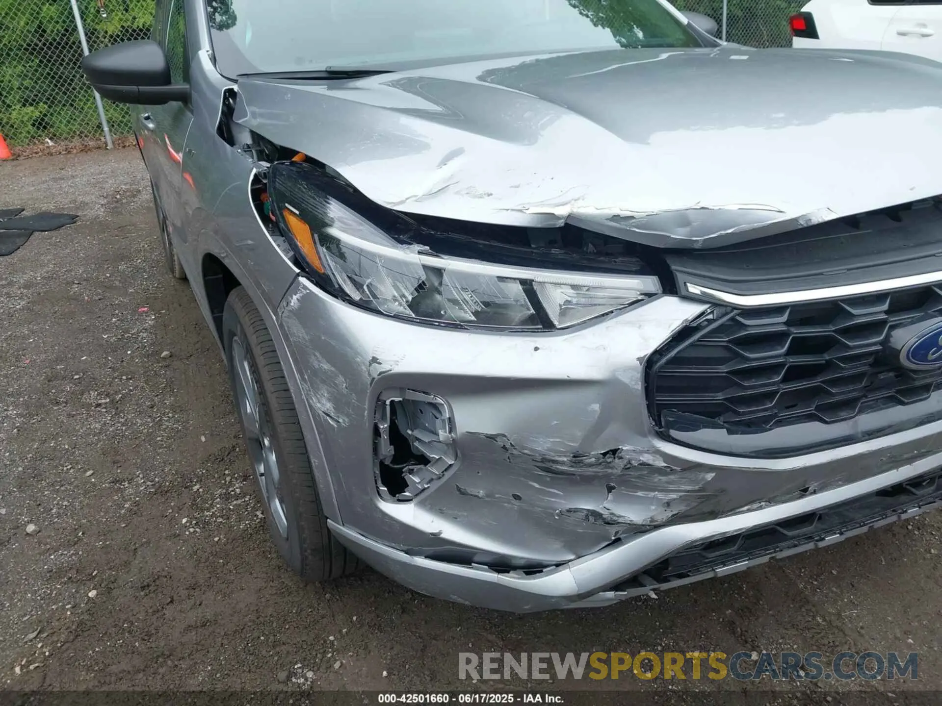 6 Photograph of a damaged car 1FMCU0MZ1RUB24063 FORD ESCAPE 2024