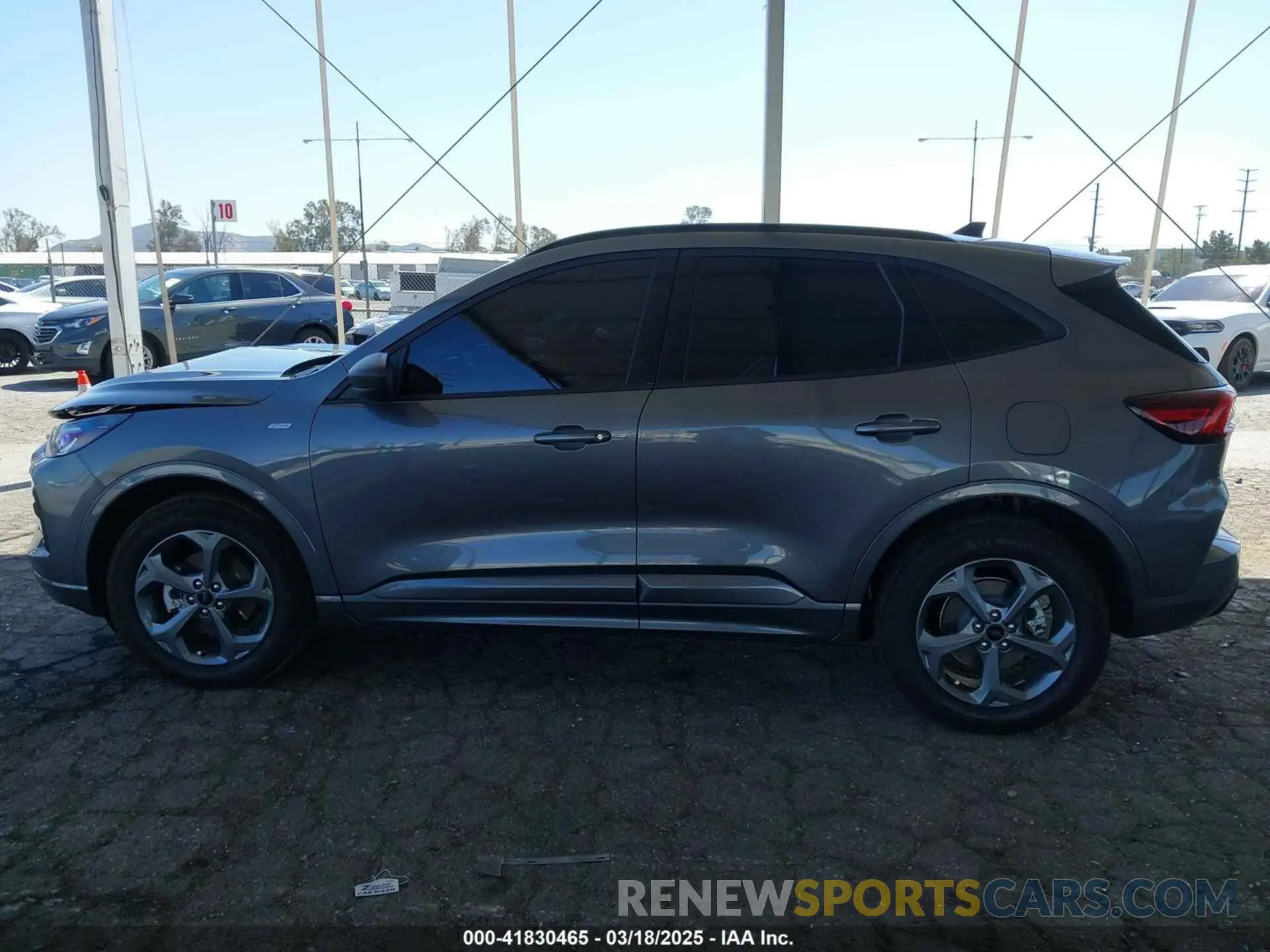 15 Photograph of a damaged car 1FMCU0MZ7RUA96544 FORD ESCAPE 2024