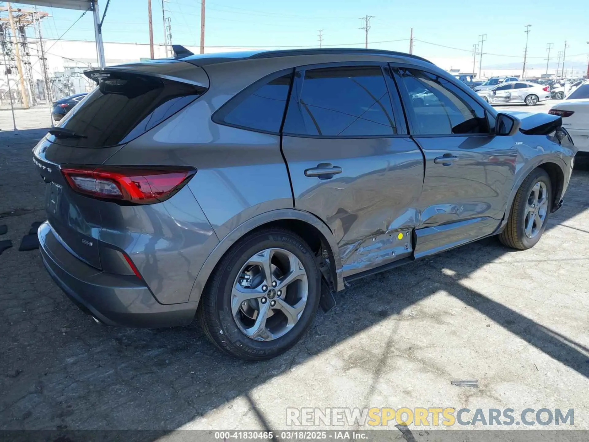 4 Photograph of a damaged car 1FMCU0MZ7RUA96544 FORD ESCAPE 2024