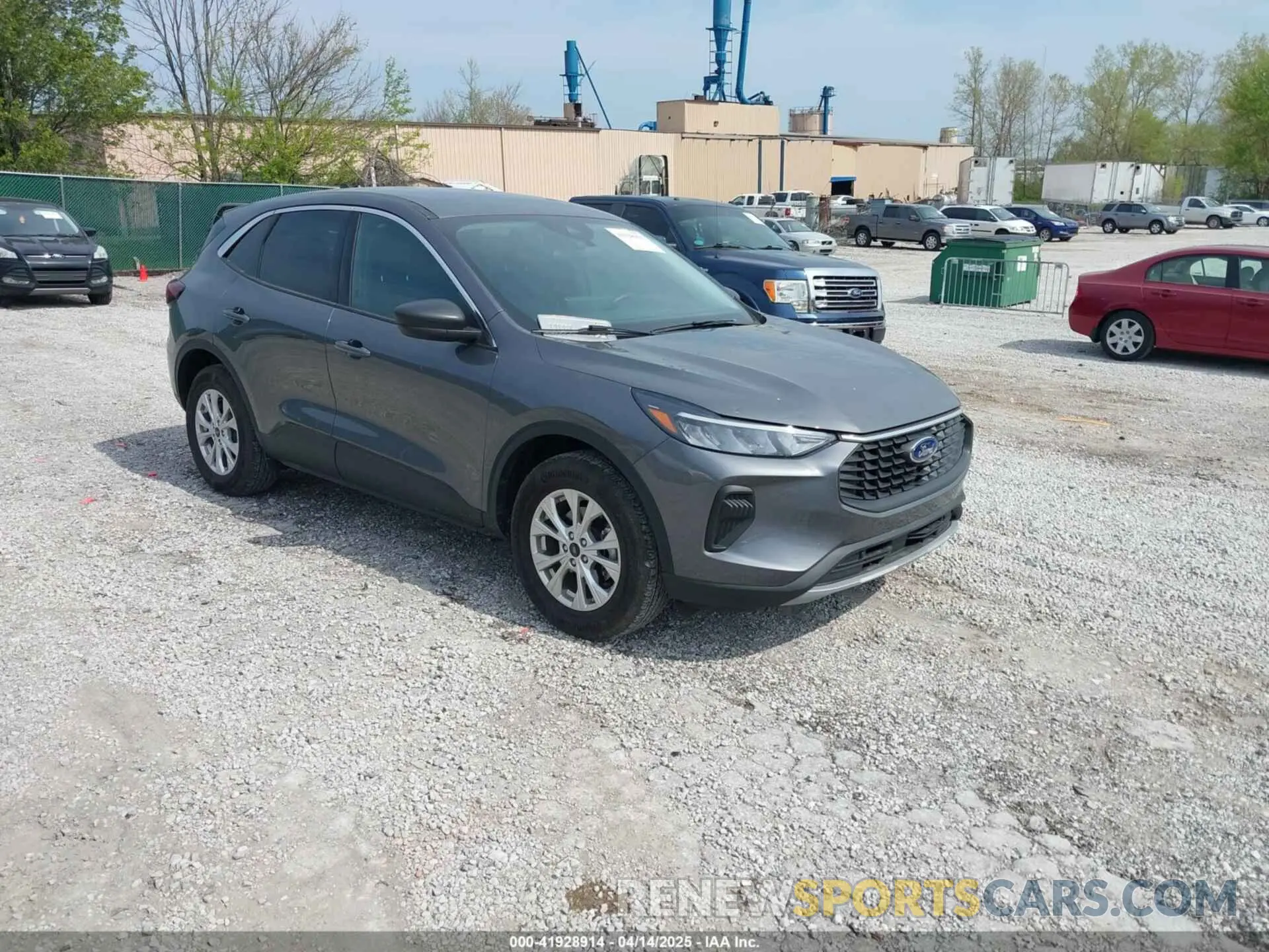 1 Фотография поврежденного автомобиля 1FMCU9GN0RUA10973 FORD ESCAPE 2024