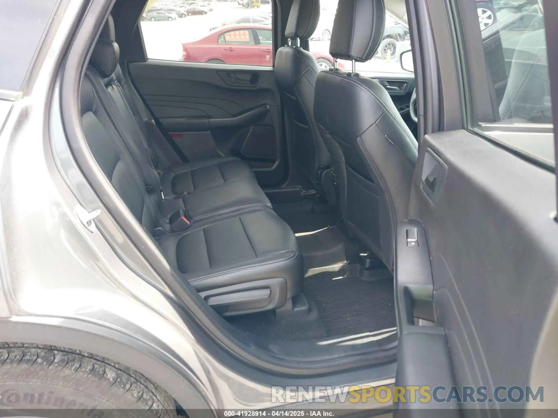 8 Фотография поврежденного автомобиля 1FMCU9GN0RUA10973 FORD ESCAPE 2024