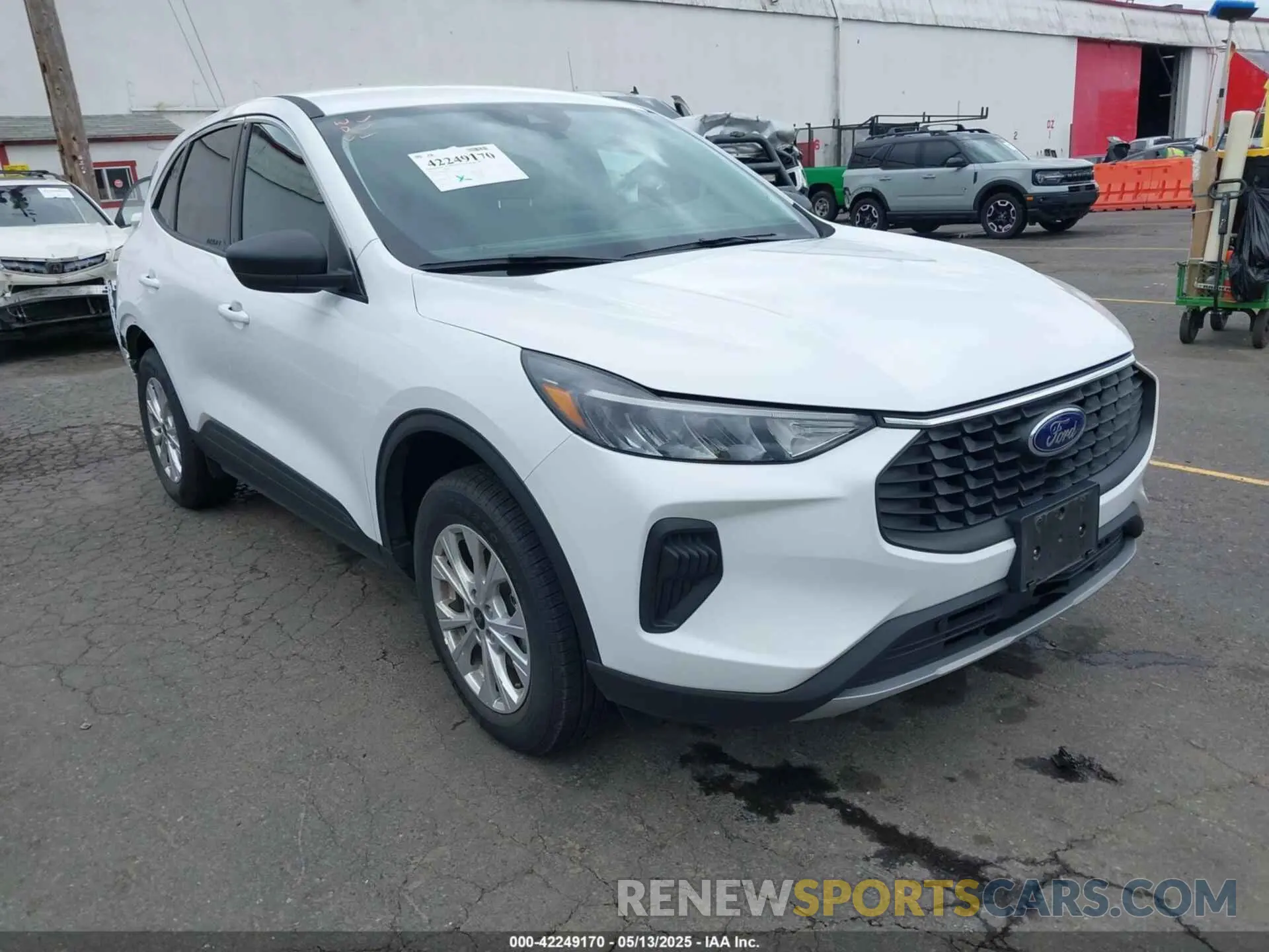 1 Photograph of a damaged car 1FMCU9GN0RUA66671 FORD ESCAPE 2024